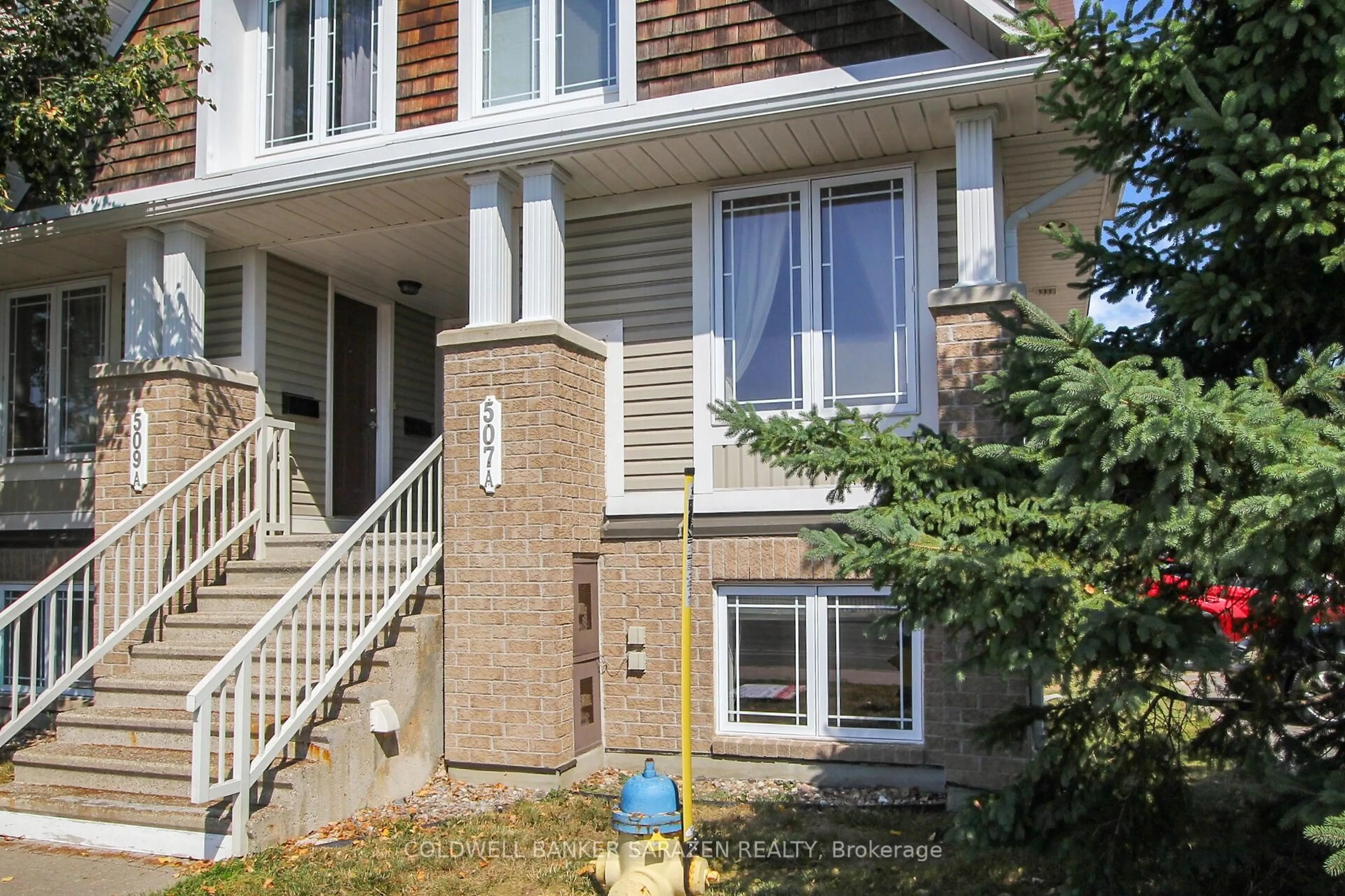 Home with vinyl exterior material, street for 507A chapman mills Dr, Ottawa Ontario K2J 0M8