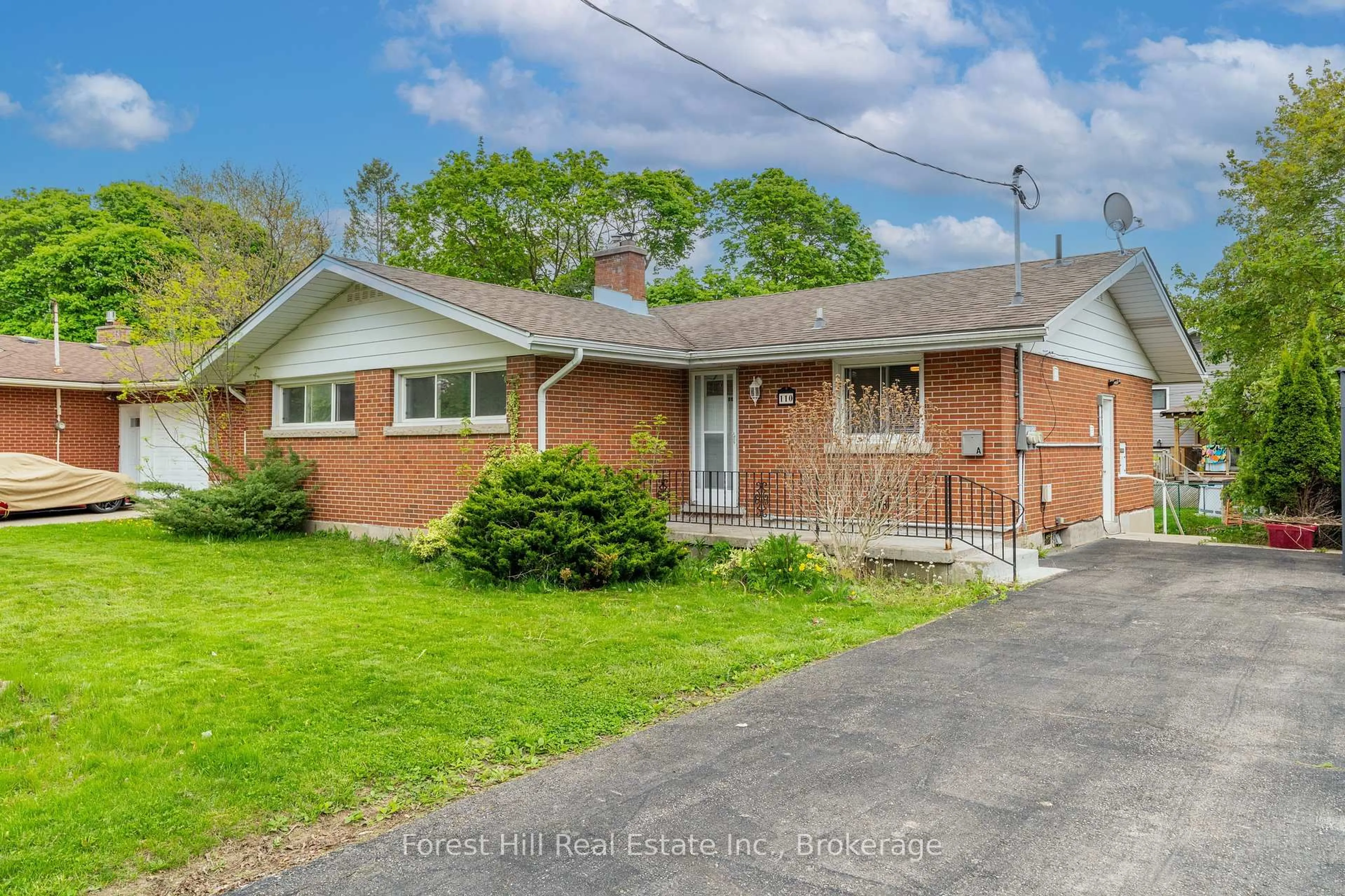 Home with brick exterior material, street for 110 Stonybrook Dr, Kitchener Ontario N2M 4L7