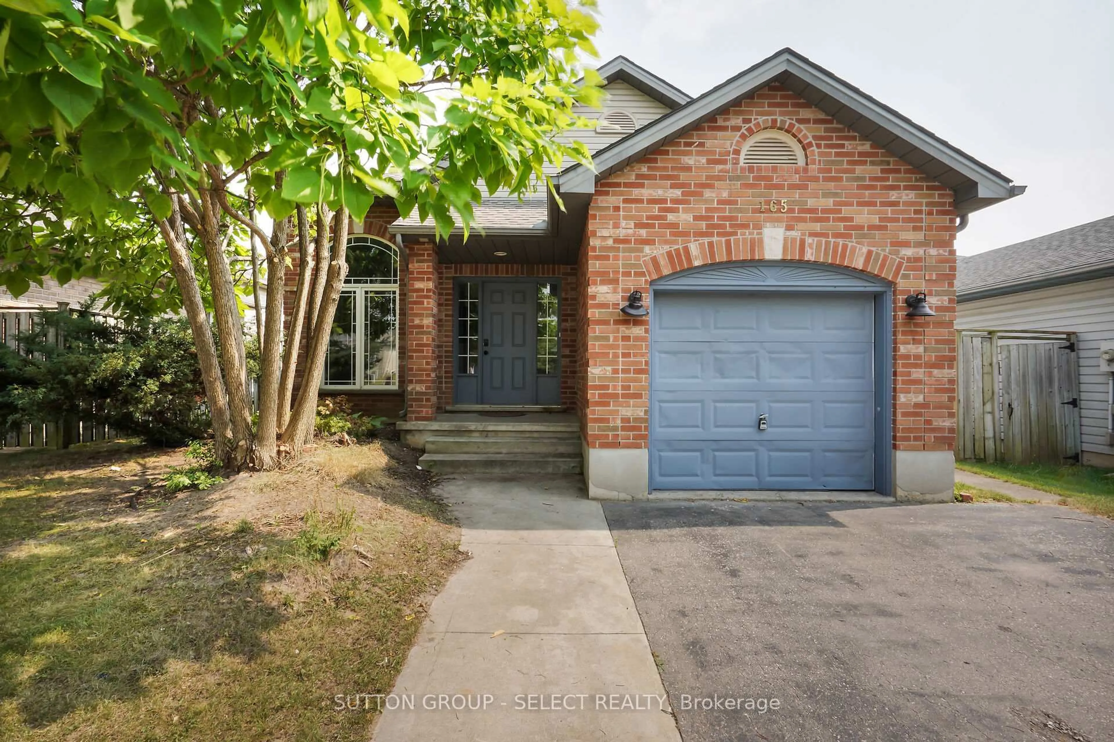 Home with brick exterior material, street for 165 THURMAN Circ, London East Ontario N5Z 4V1