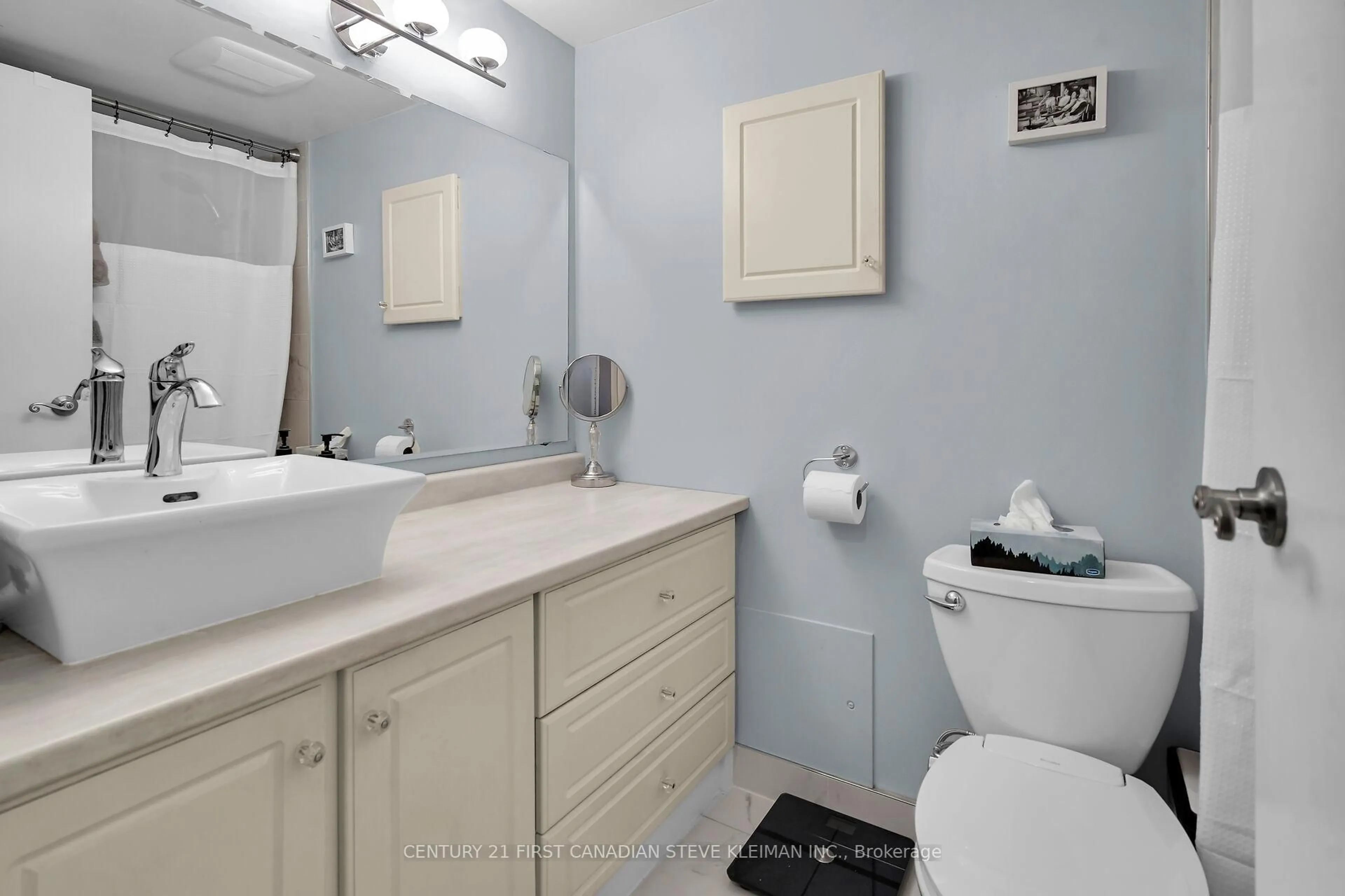 Standard bathroom, ceramic/tile floor for 380 King St #703, London East Ontario N6B 3L6
