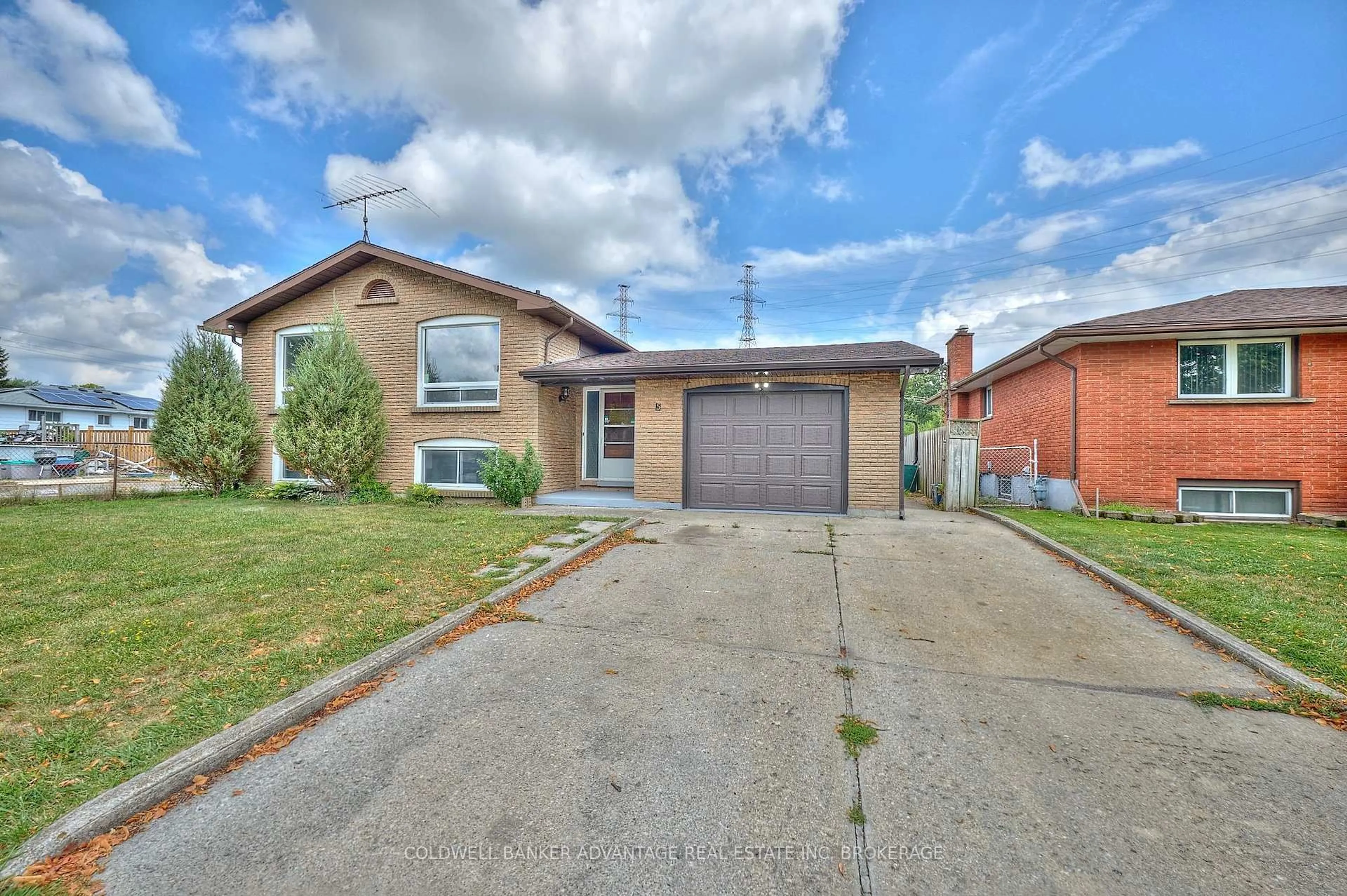Home with brick exterior material, street for 5 Cartier Crt, Welland Ontario L3B 1A3