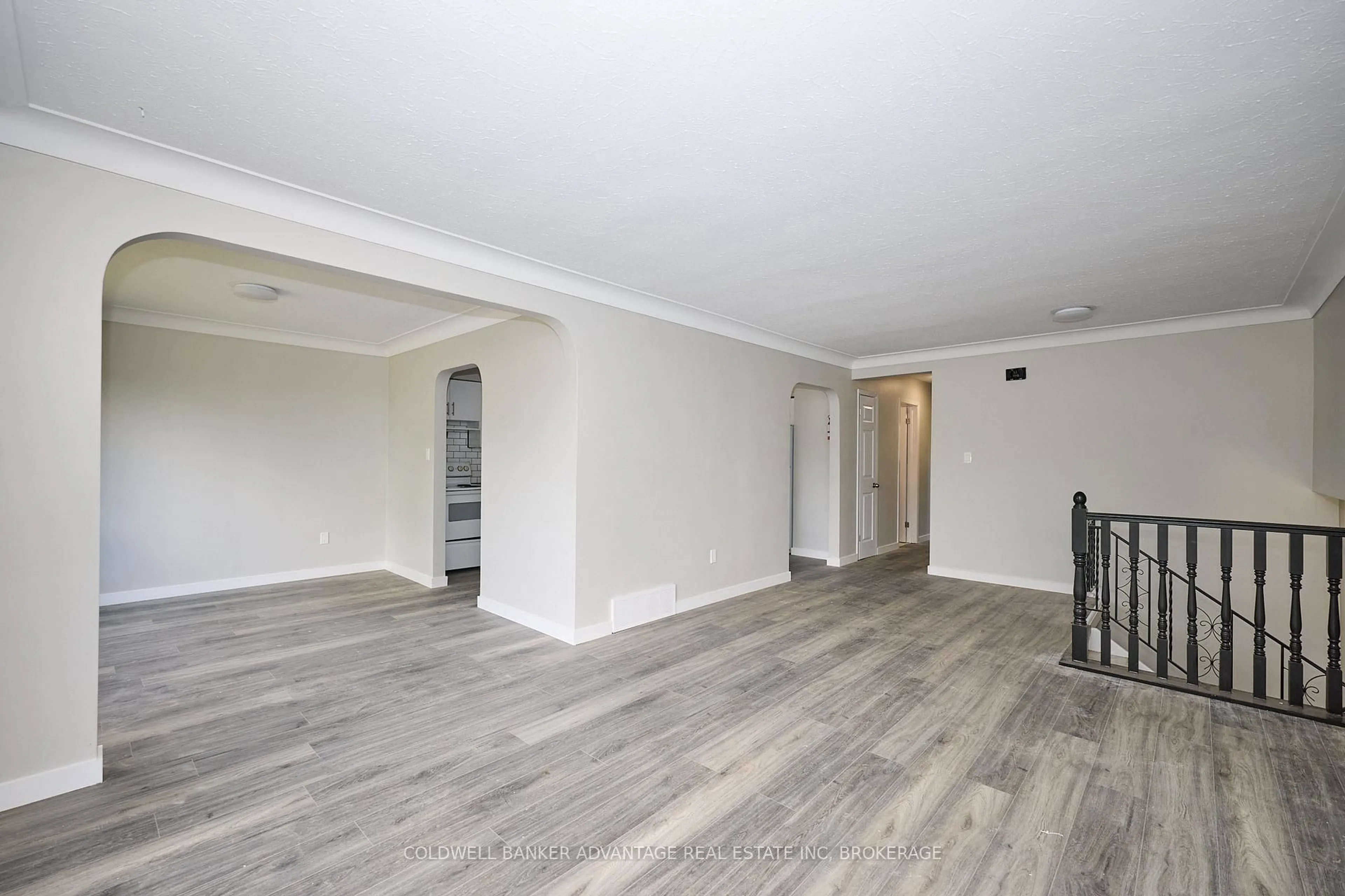 A pic of a room for 5 Cartier Crt, Welland Ontario L3B 1A3