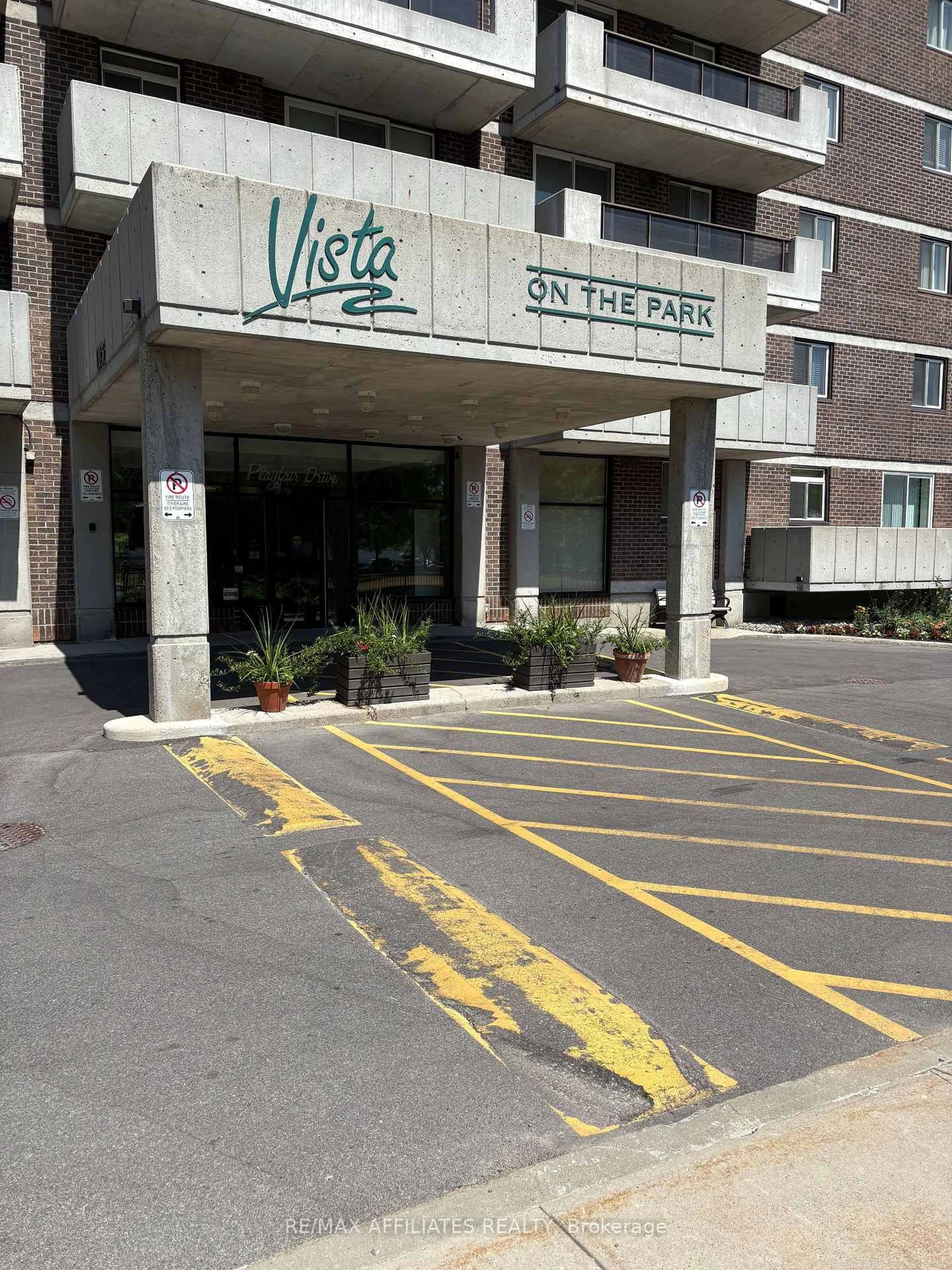 Unknown for 1705 Playfair Dr #811, Ottawa Ontario K1H 8P6