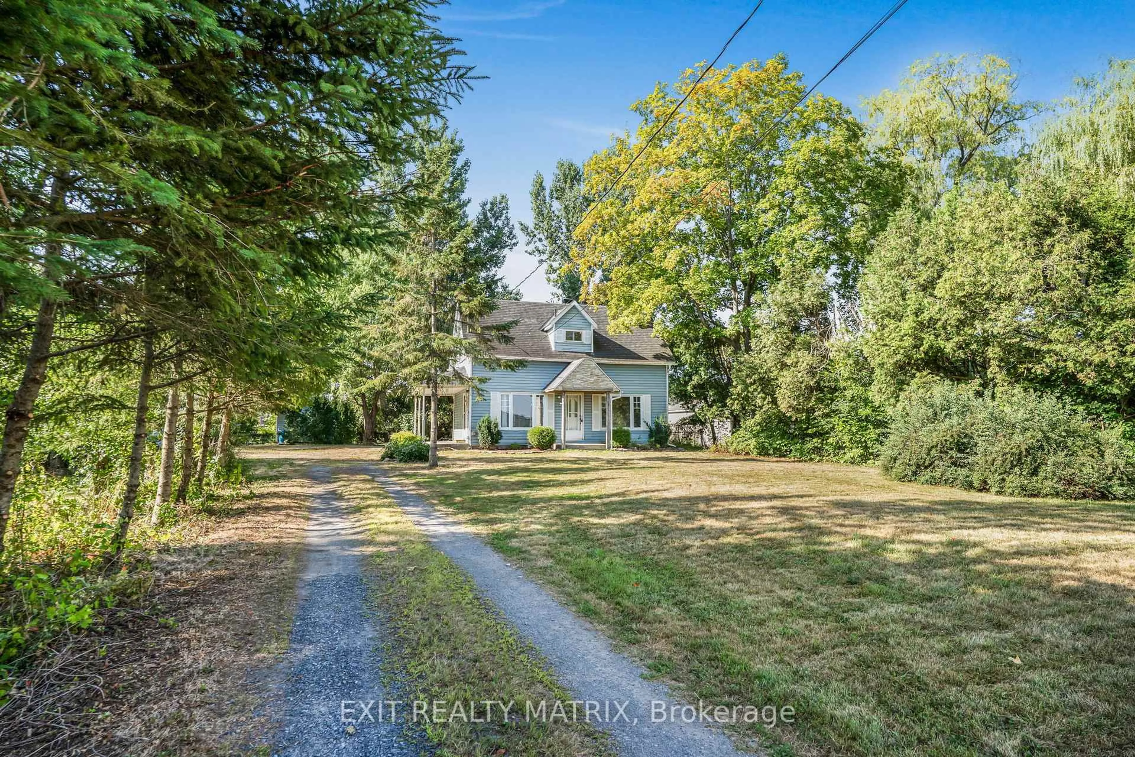 A pic from outside/outdoor area/front of a property/back of a property/a pic from drone, street for 155 Front Rd, Champlain Ontario K0B 1K0