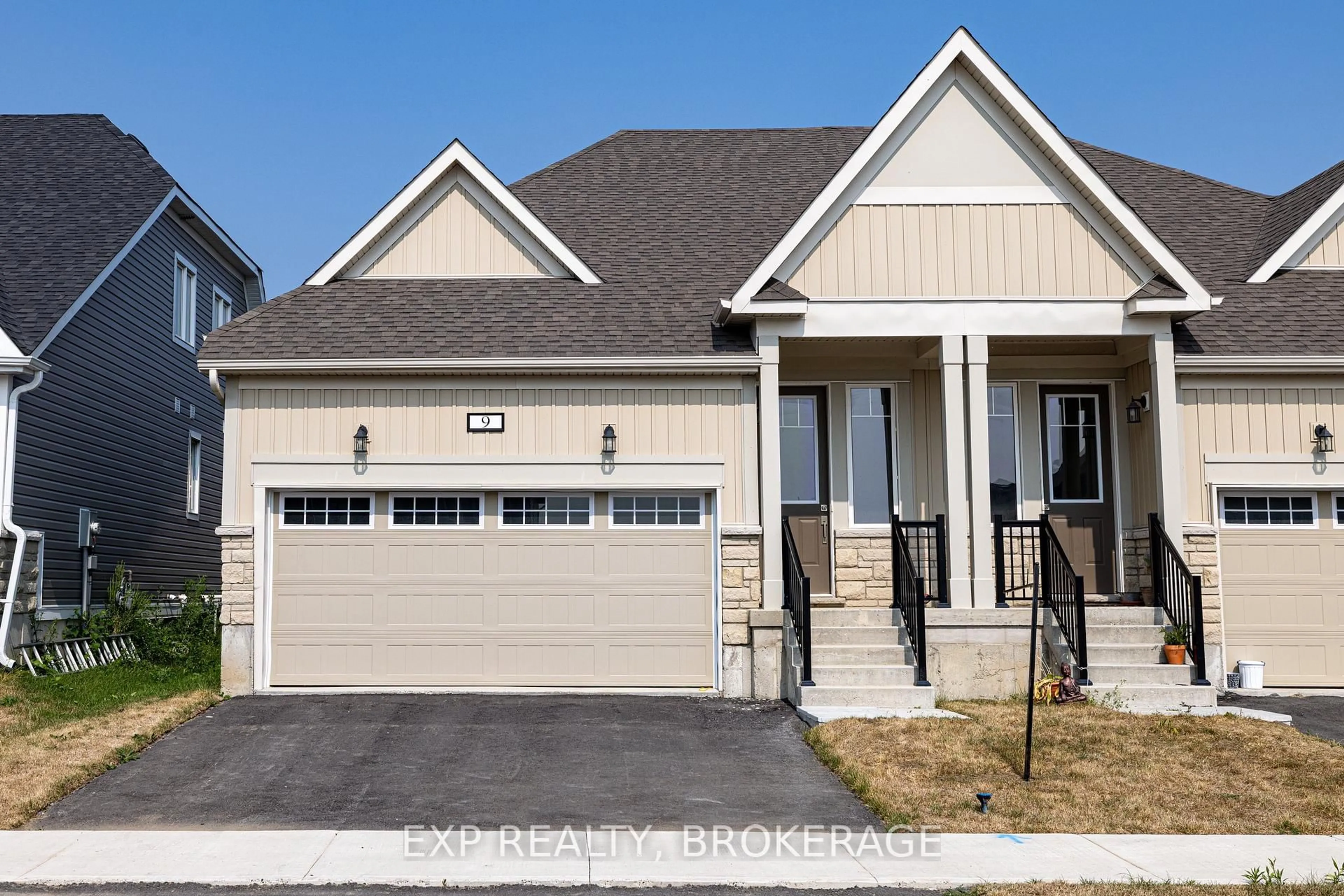 Unknown for 9 Golf Links Dr, Bath Ontario K0H 1G0