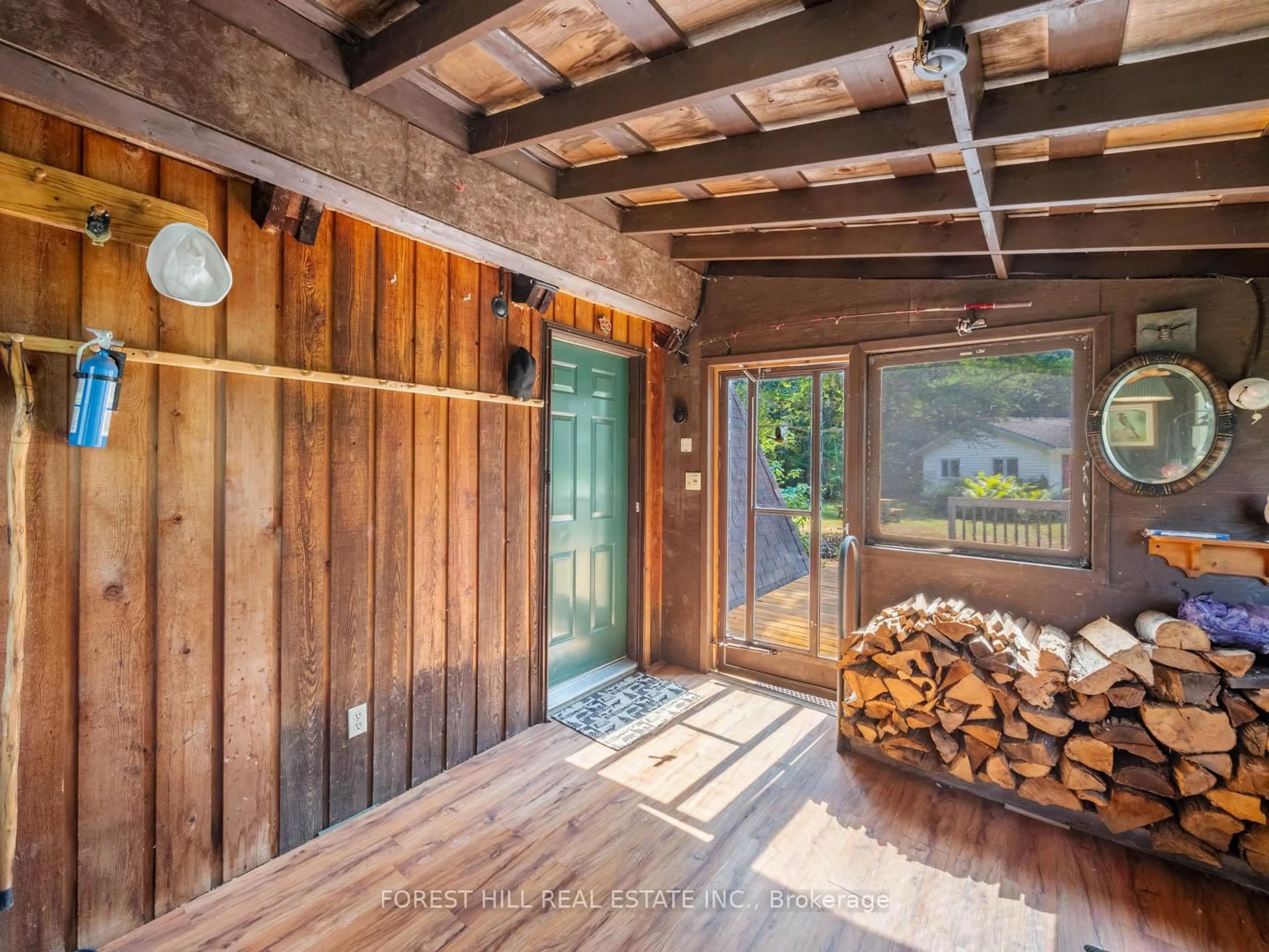 Indoor entryway for 1128 Big Hawk Lake Rd, Algonquin Highlands Ontario K0M 1S0
