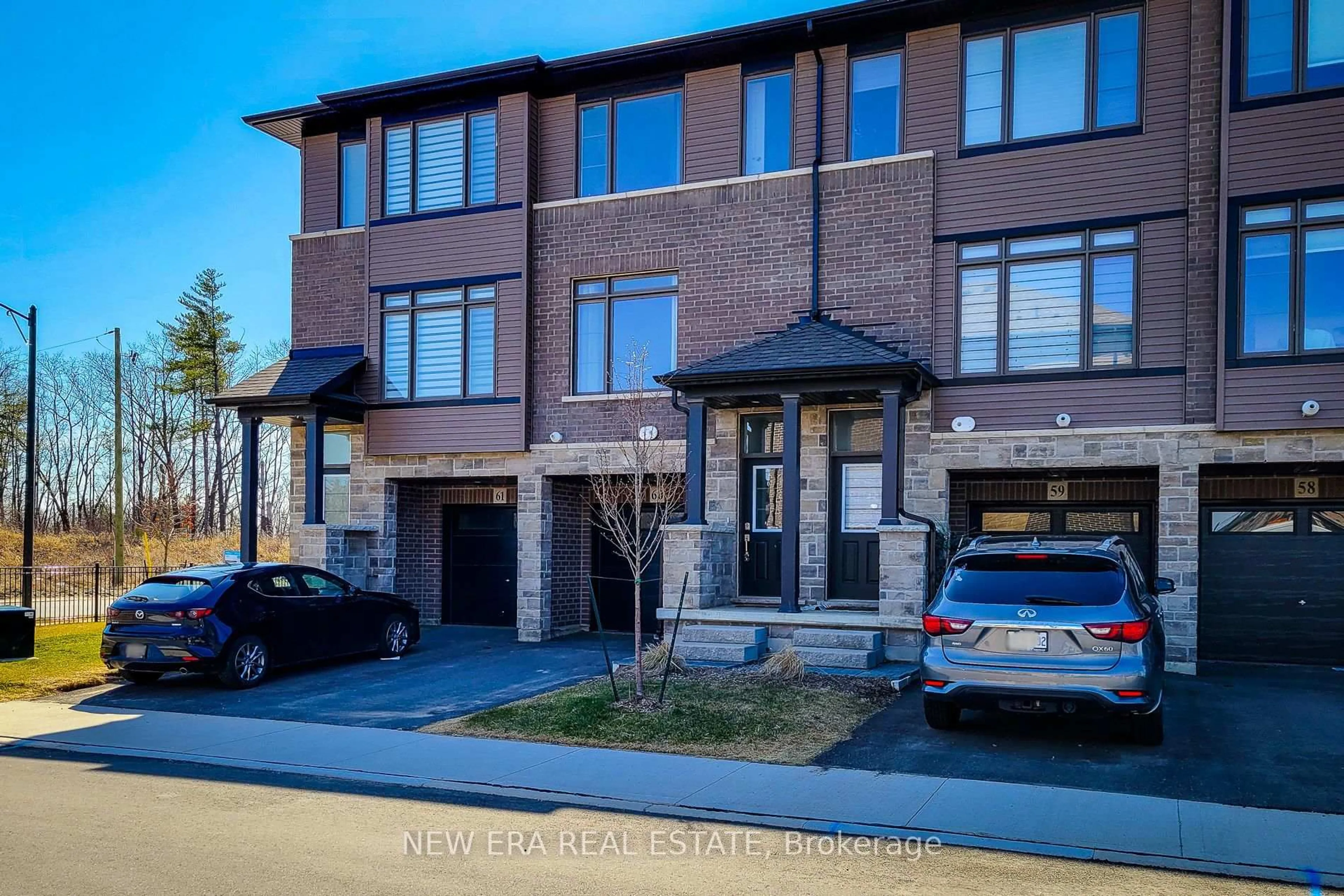 Home with brick exterior material, street for 120 Court Dr #60, Brant Ontario N3L 0N2