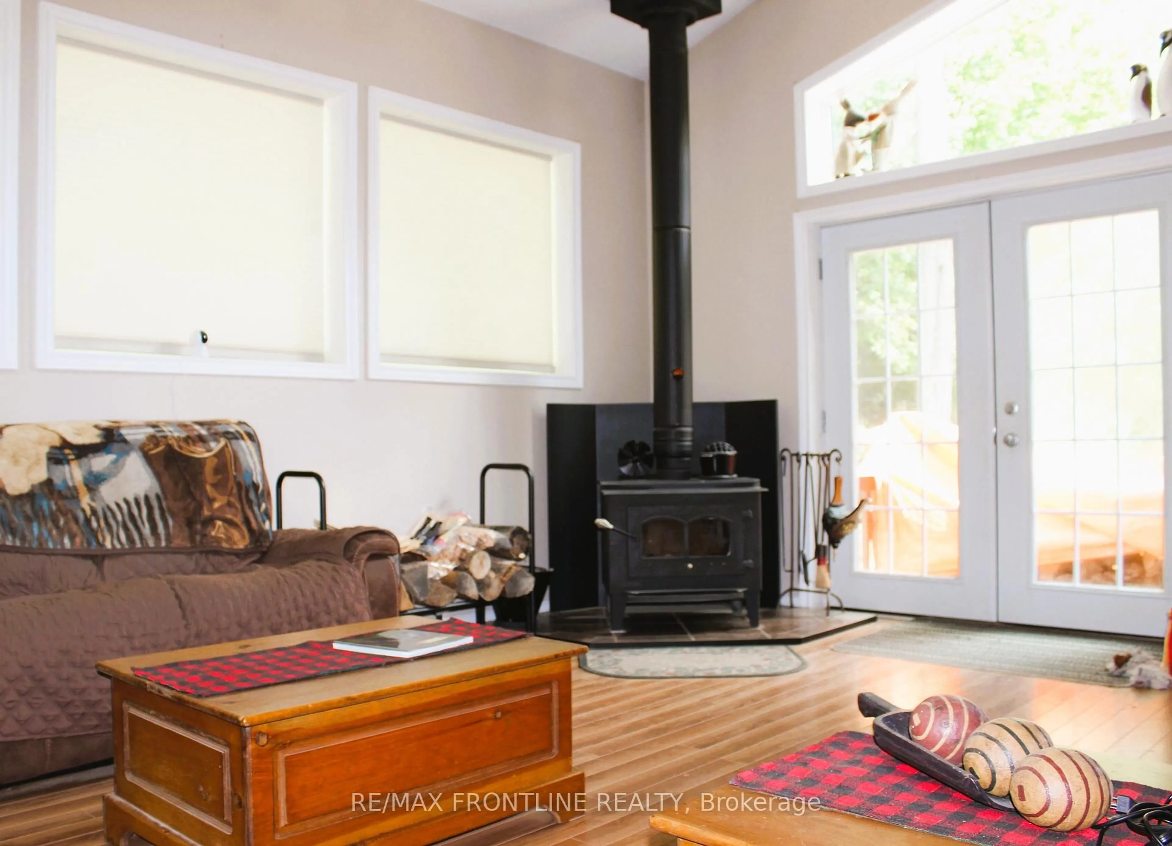 Living room with furniture, unknown for 1943 Drummond Concession 4C, Perth Ontario K7H 3C8