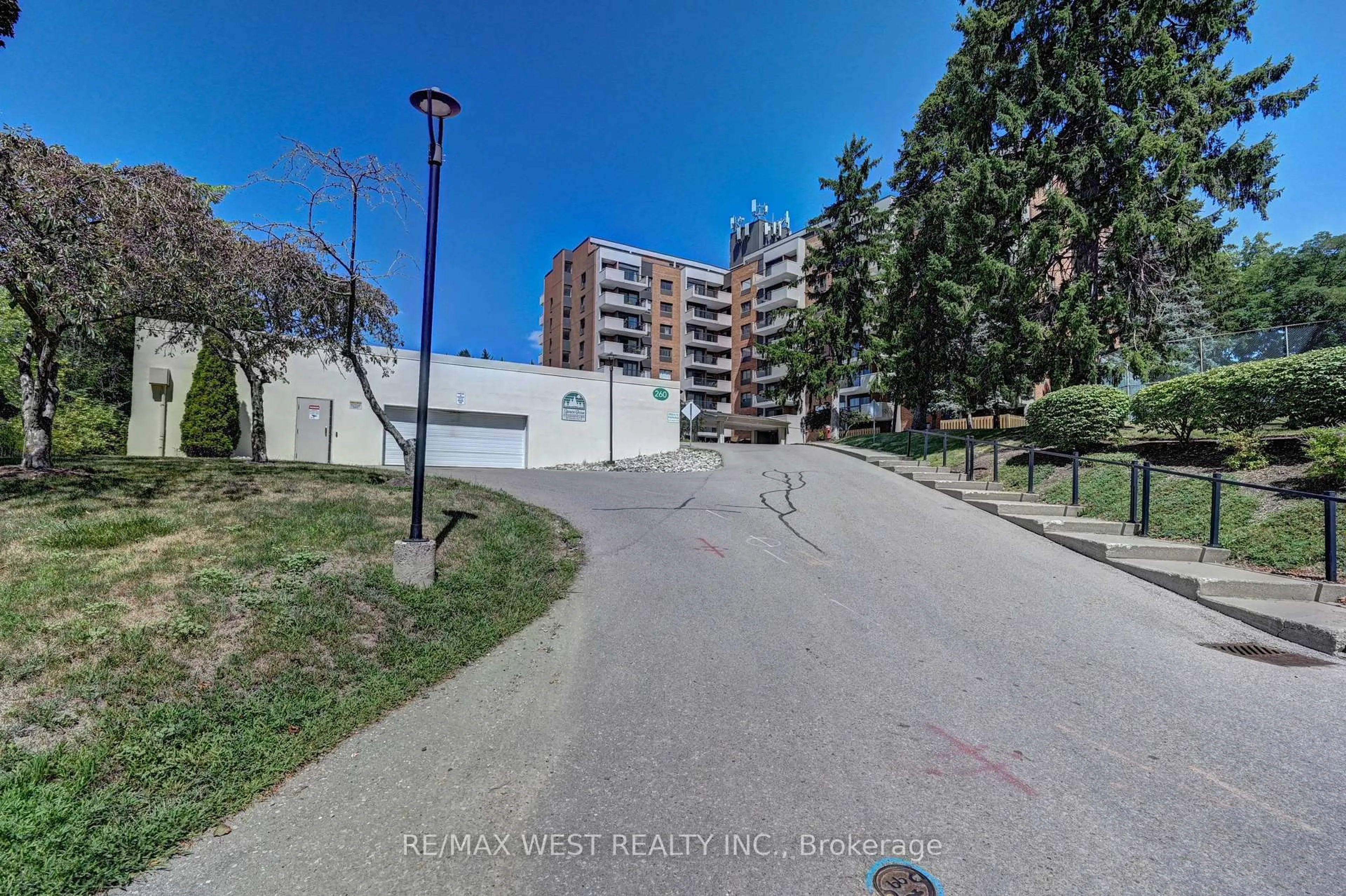 A pic from outside/outdoor area/front of a property/back of a property/a pic from drone, street for 260 Sheldon Ave #705, Kitchener Ontario N2H 6P2