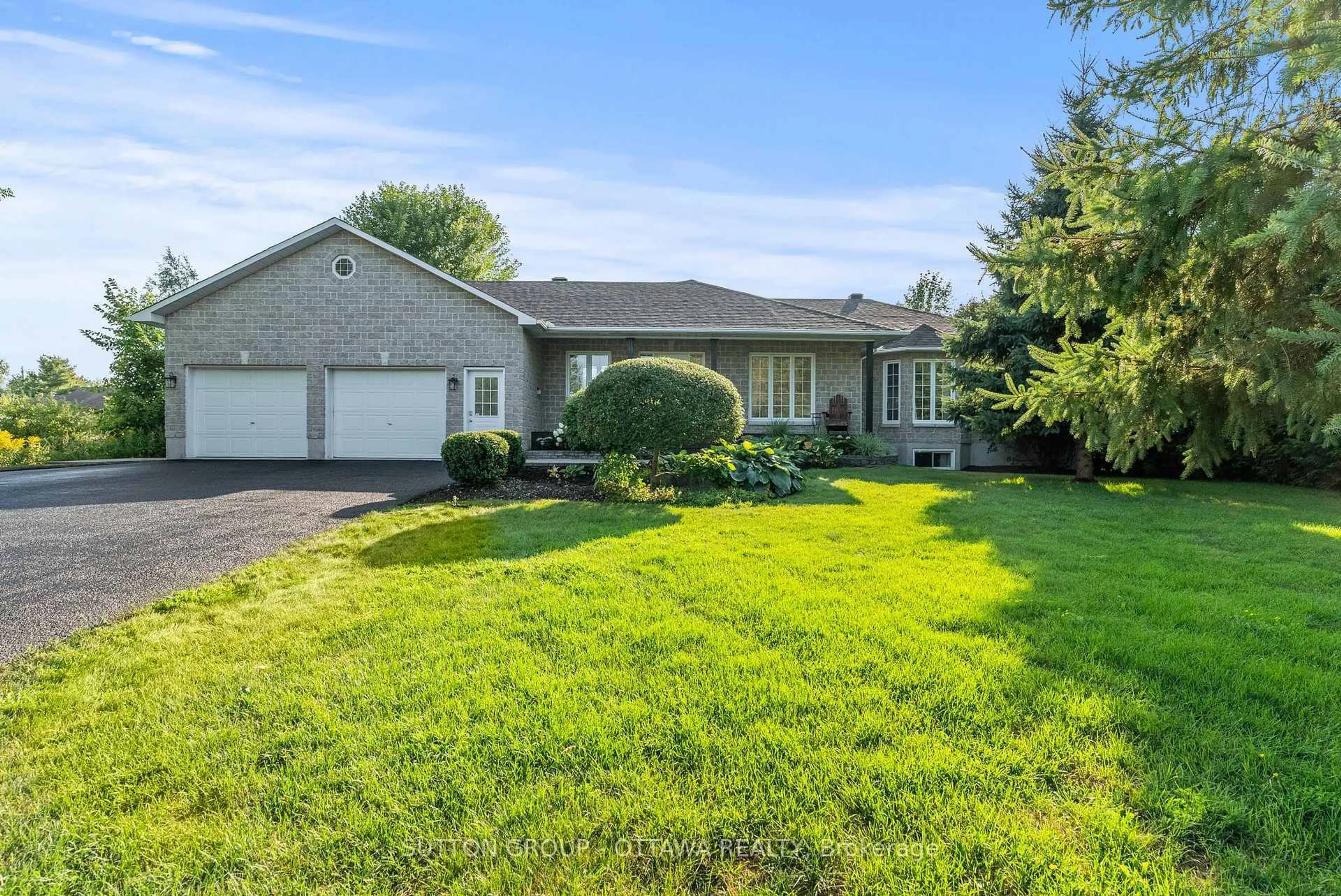 Unknown for 1528 Back Place Ave, Ottawa Ontario K4P 1R3