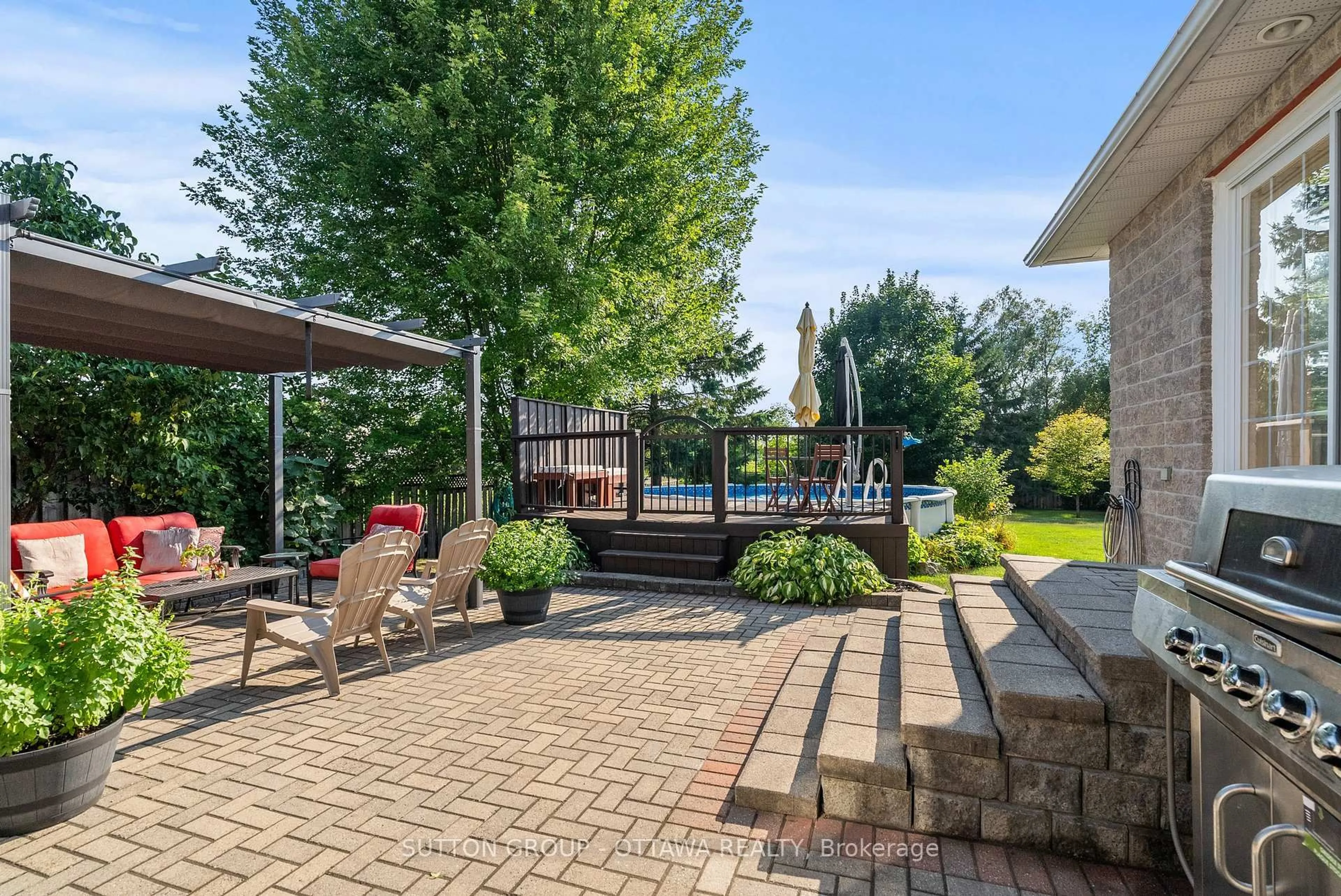 Patio, water/lake/river/ocean view for 1528 Back Place Ave, Ottawa Ontario K4P 1R3
