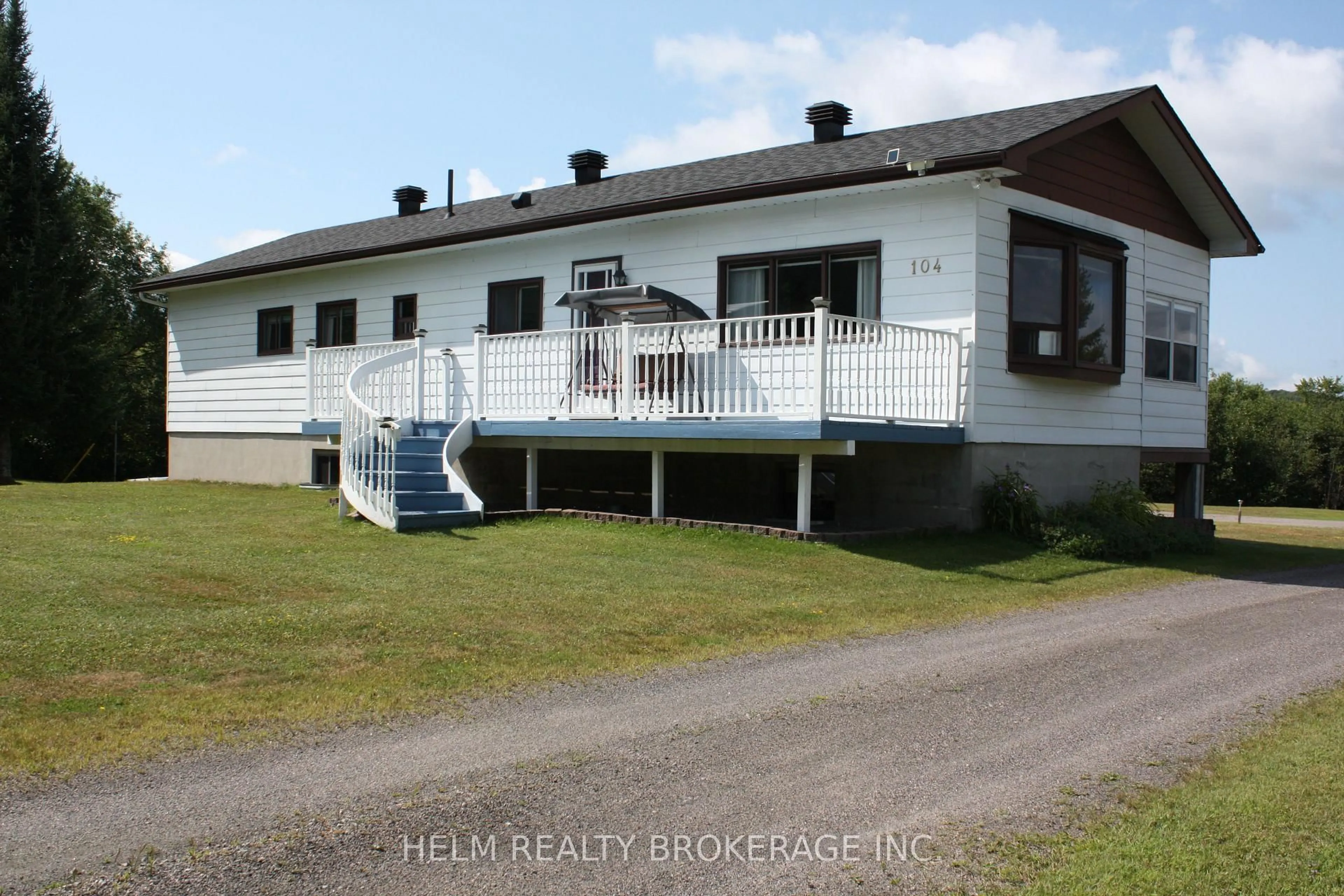 A pic from outside/outdoor area/front of a property/back of a property/a pic from drone, building for 104 Church St, Bonfield Ontario P0H 1E0