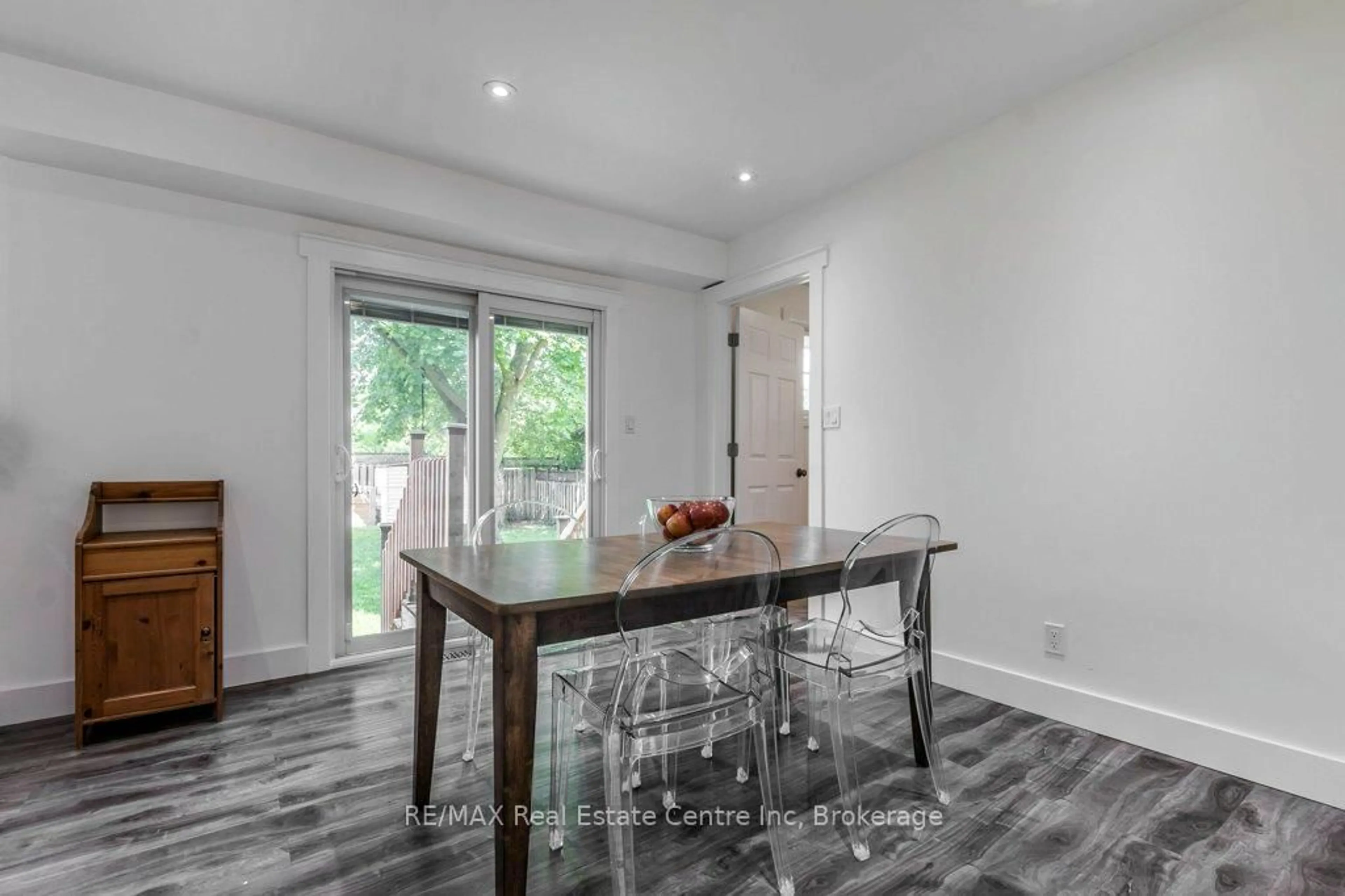 Dining room, wood/laminate floor for 42 Westminster Ave, Guelph Ontario N1E 4C1