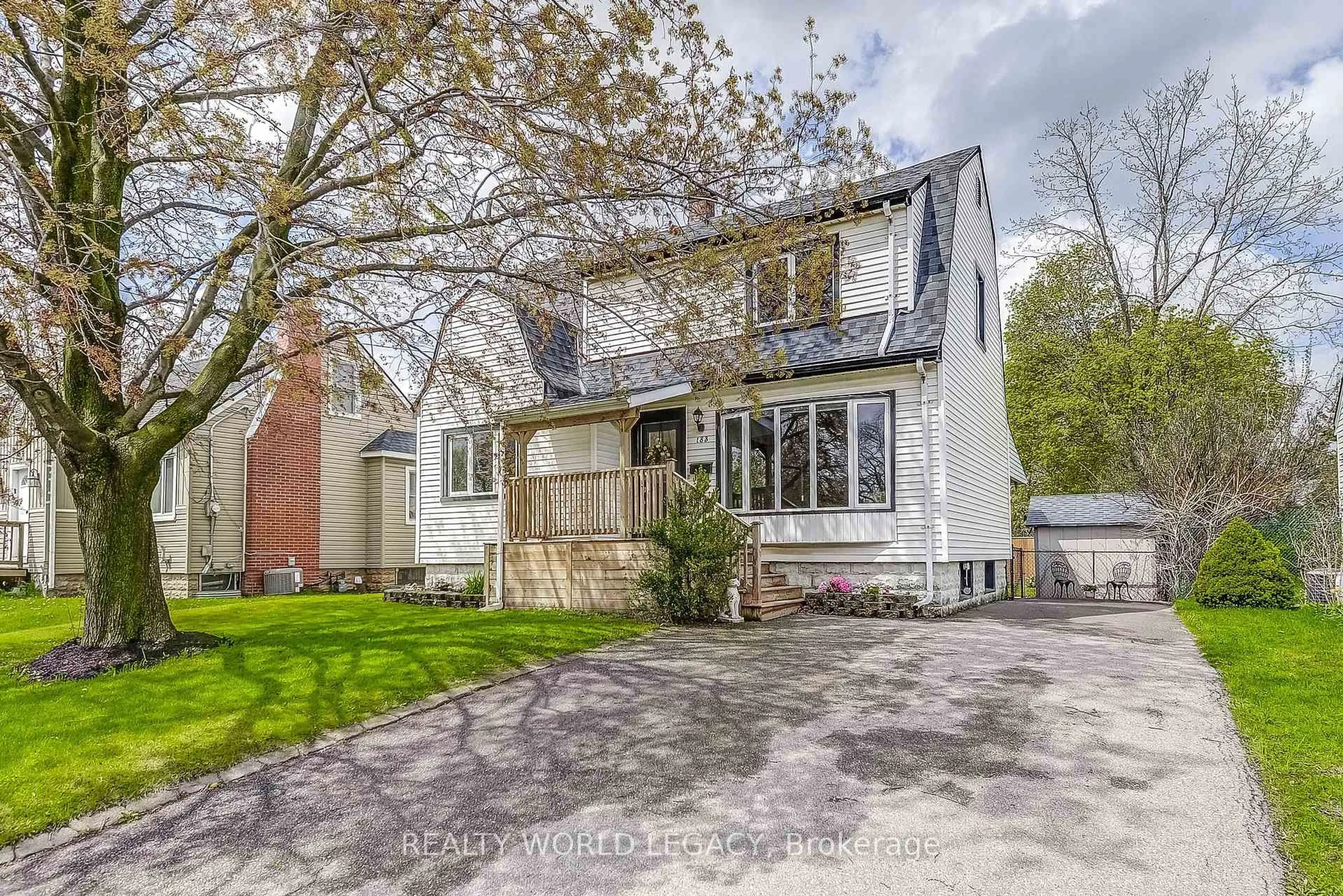 Home with brick exterior material, street for 183 Nash Rd, Hamilton Ontario L8H 2P8