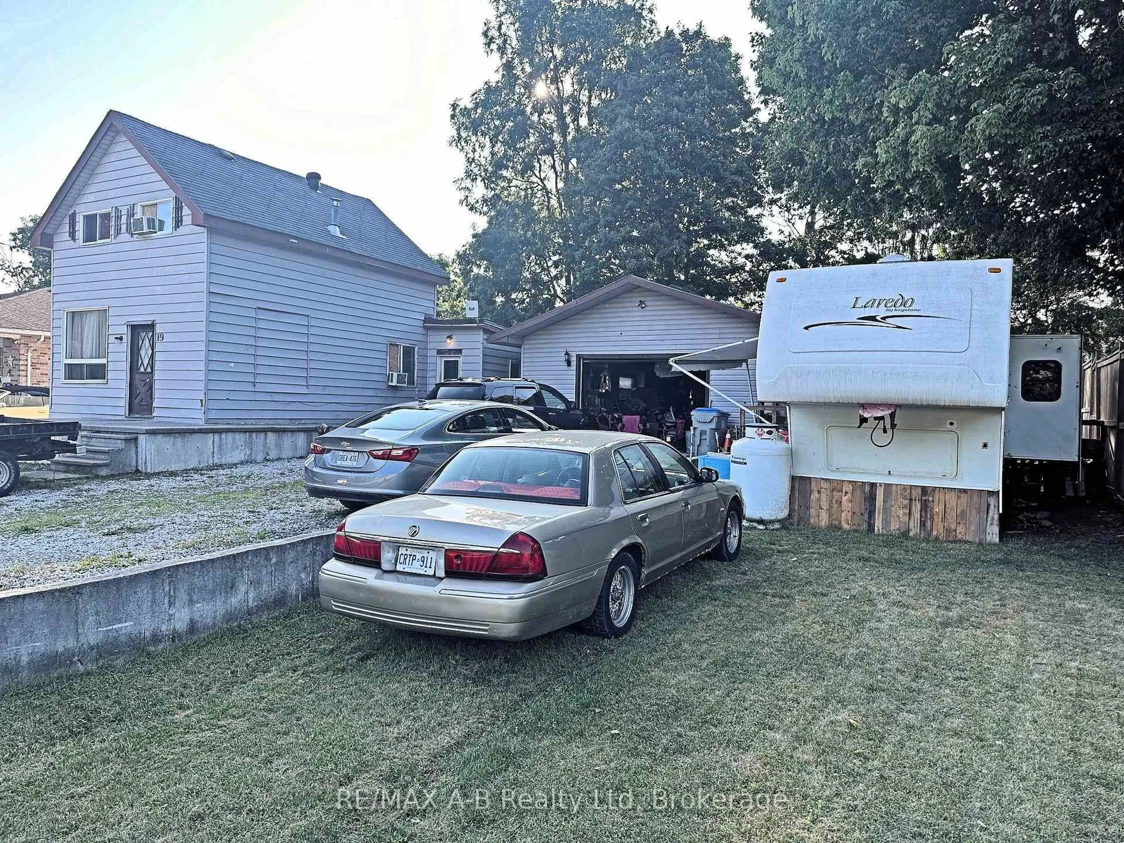Unknown for 19 Coleman St, Huron East Ontario N0K 1W0