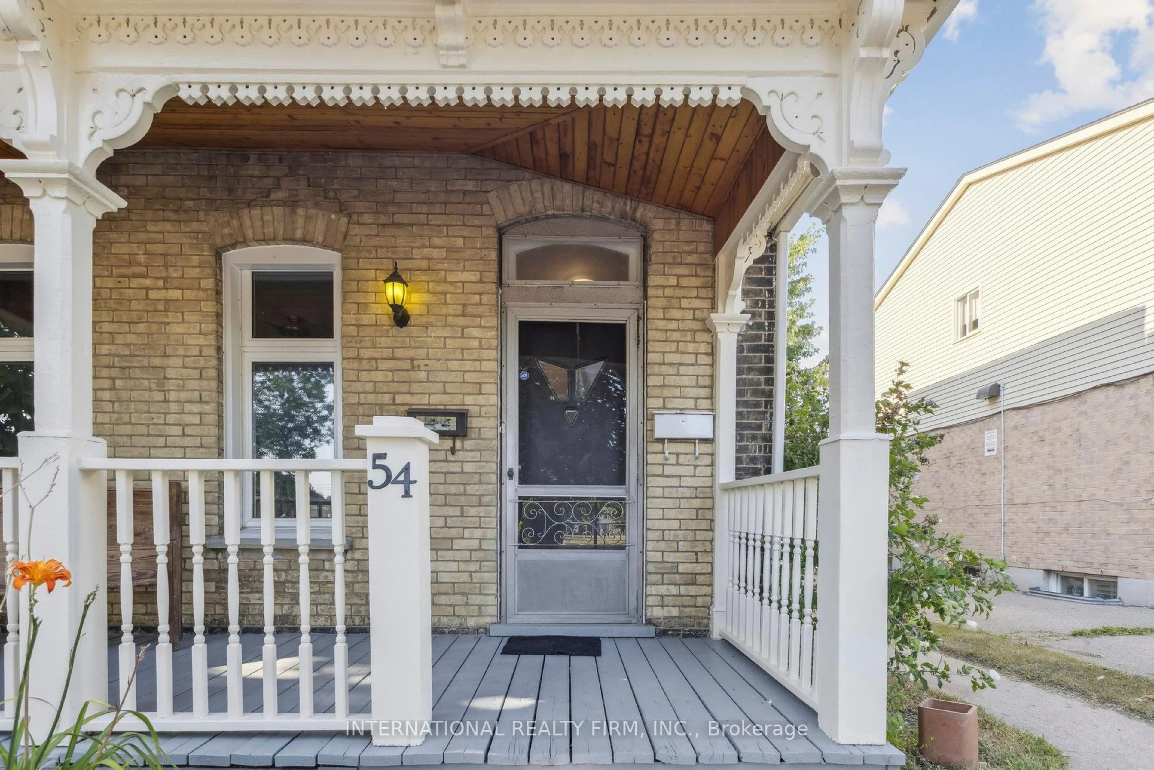 Home with brick exterior material, street for 54 MARLBOROUGH St, Brantford Ontario N3T 2S2