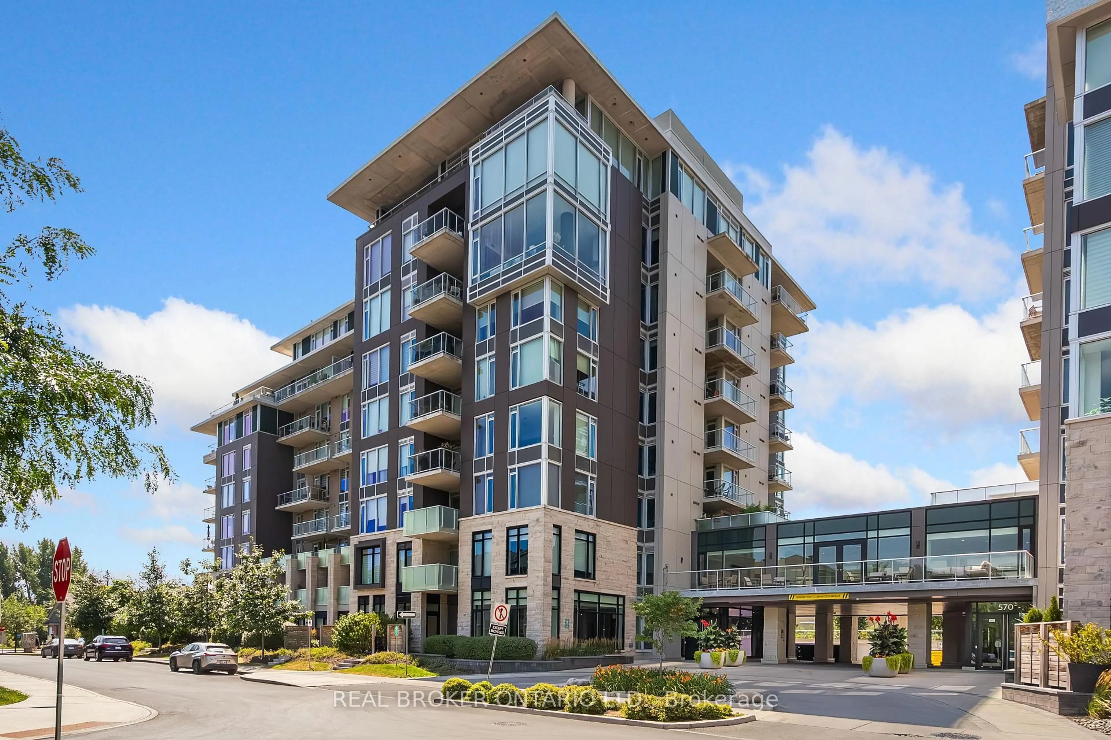 Unknown for 530 De Mazenod Ave #310, Ottawa Ontario K1S 5W8