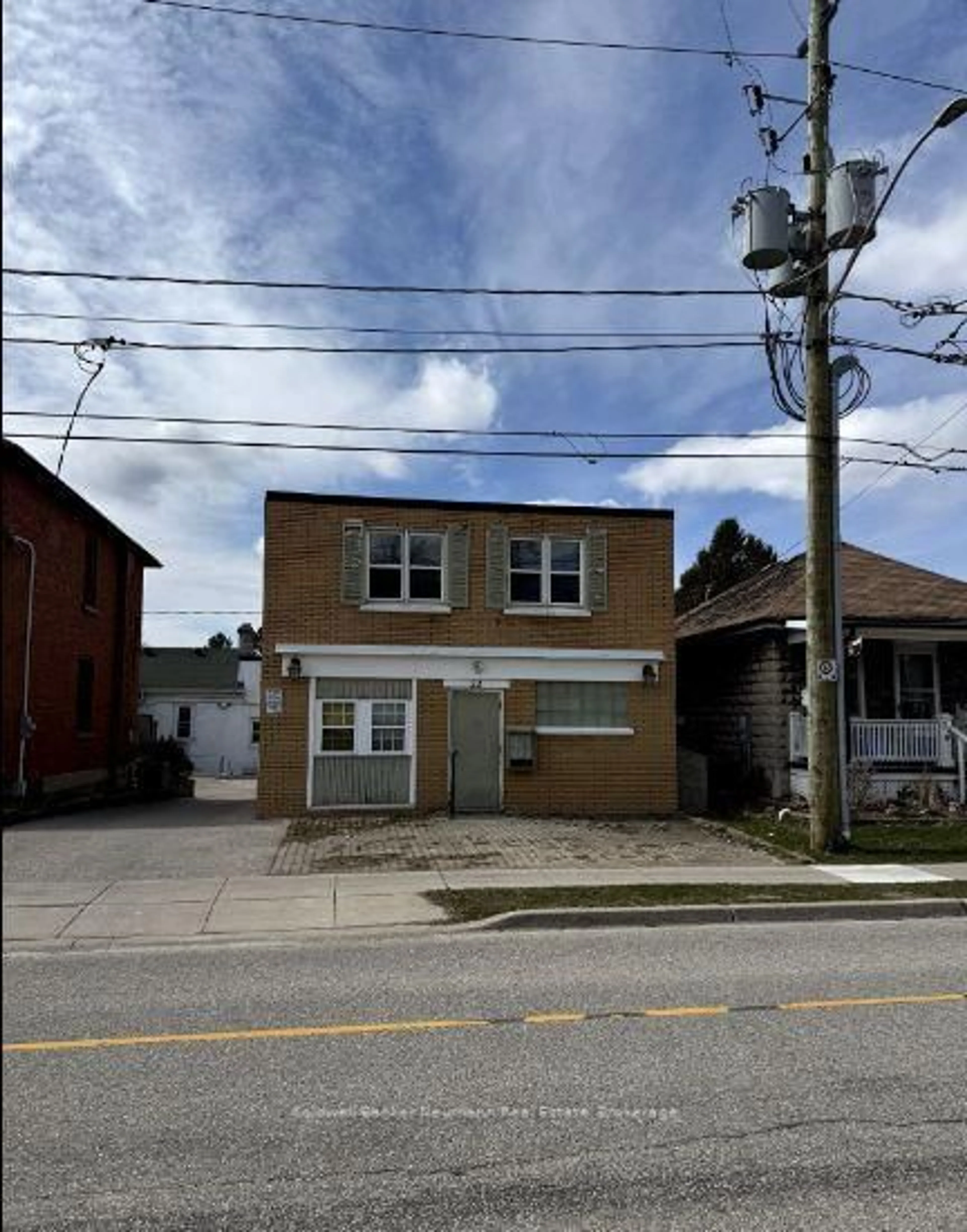 Unknown for 22 Cambridge St, Cambridge Ontario N1R 3R7