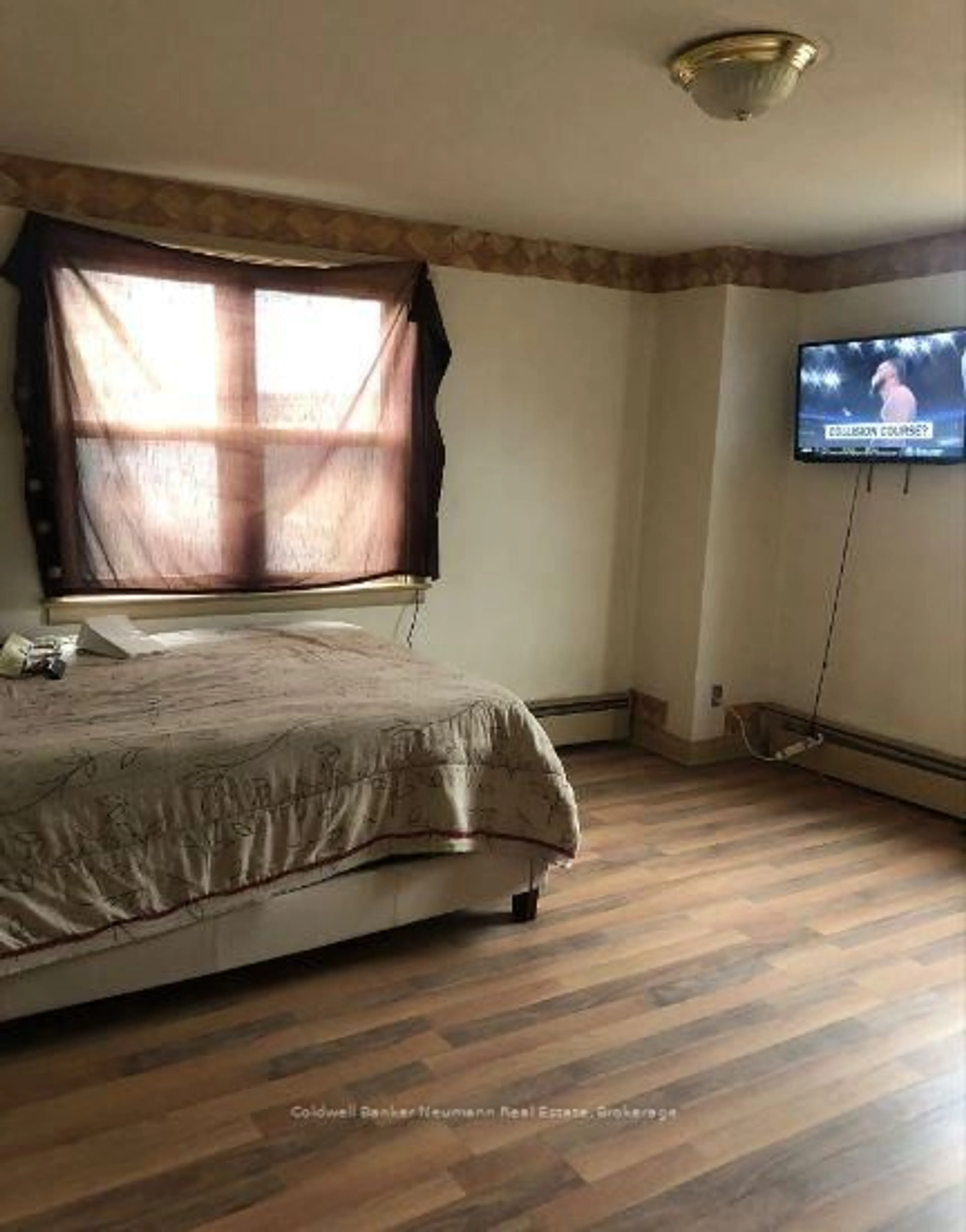 A pic of a room for 22 Cambridge St, Cambridge Ontario N1R 3R7