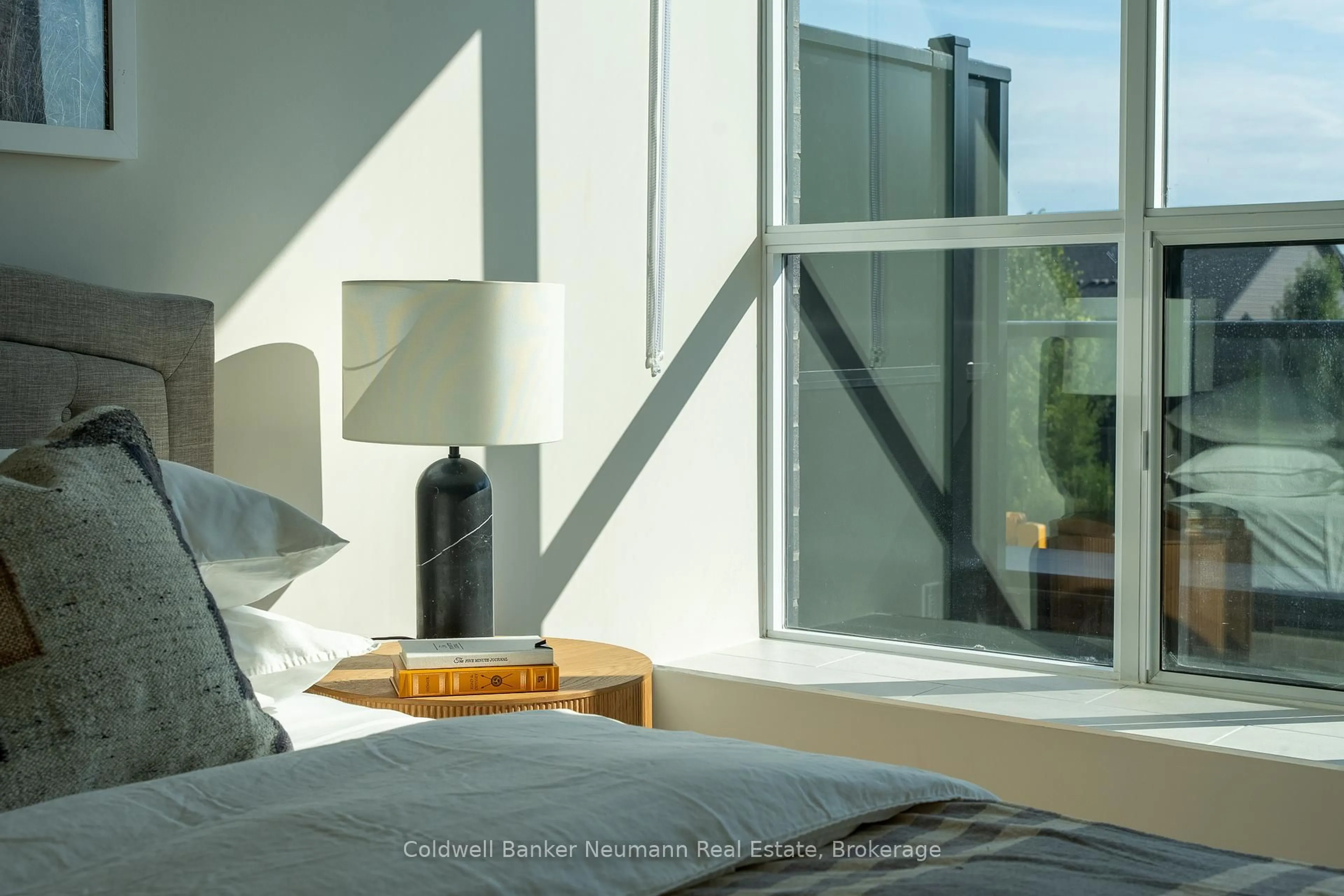 A pic of a room for 1882 Gordon St #216, Guelph Ontario N1L 0P6