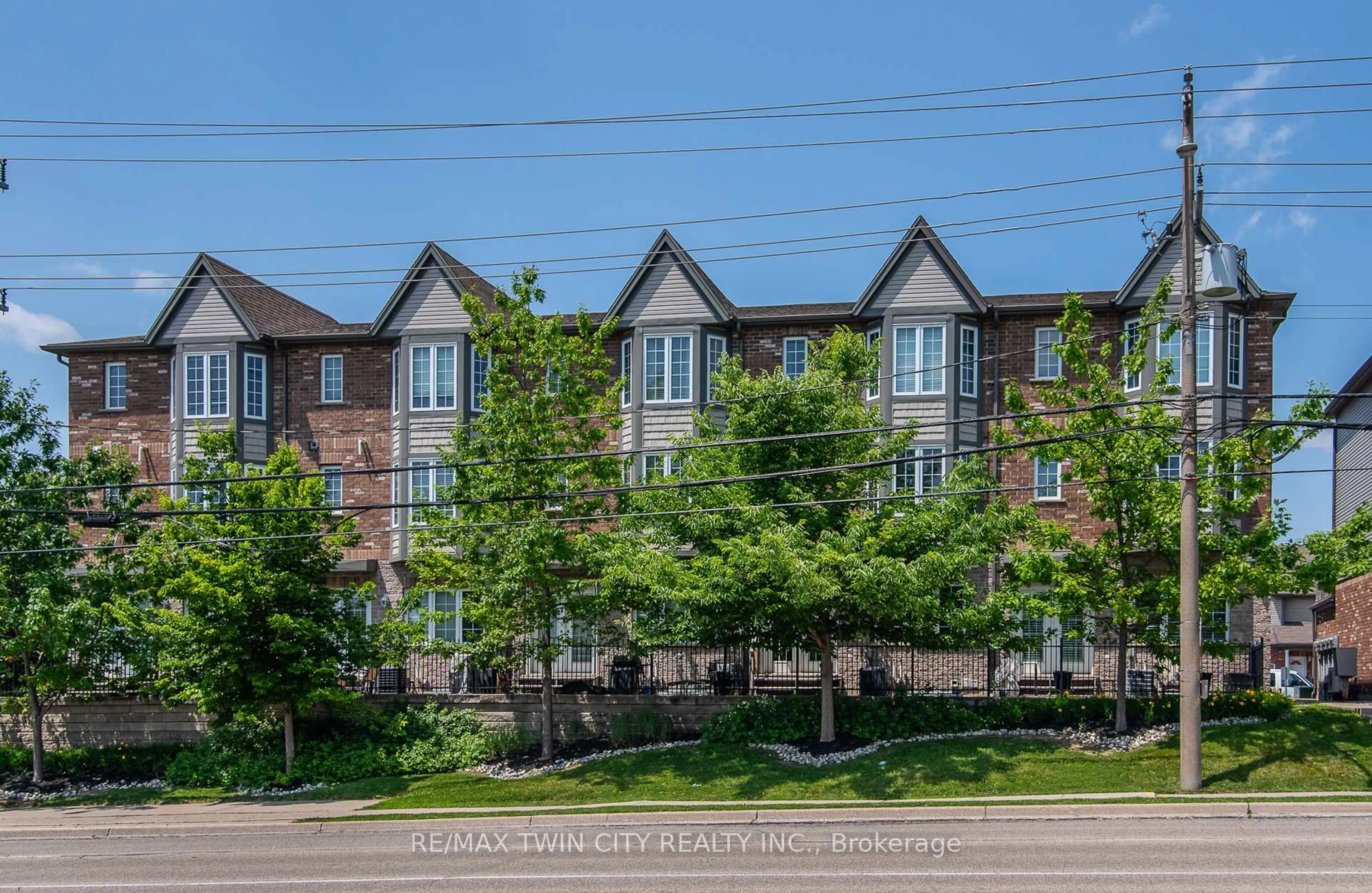 Unknown for 975 Strasburg Rd #22B, Kitchener Ontario N2E 0A8