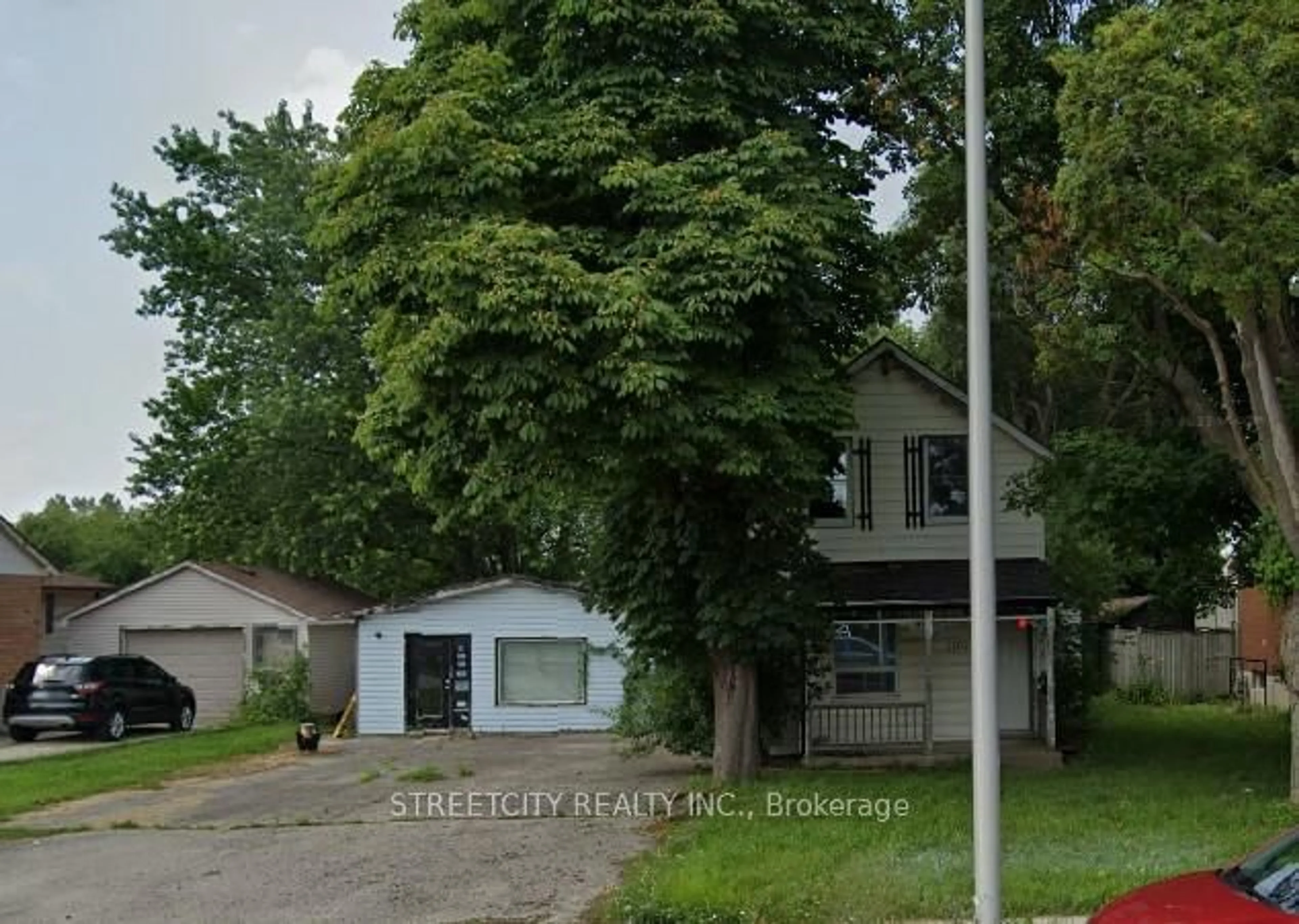 Unknown for 1107 Gainsborough Rd, London North Ontario N5X 1Z1