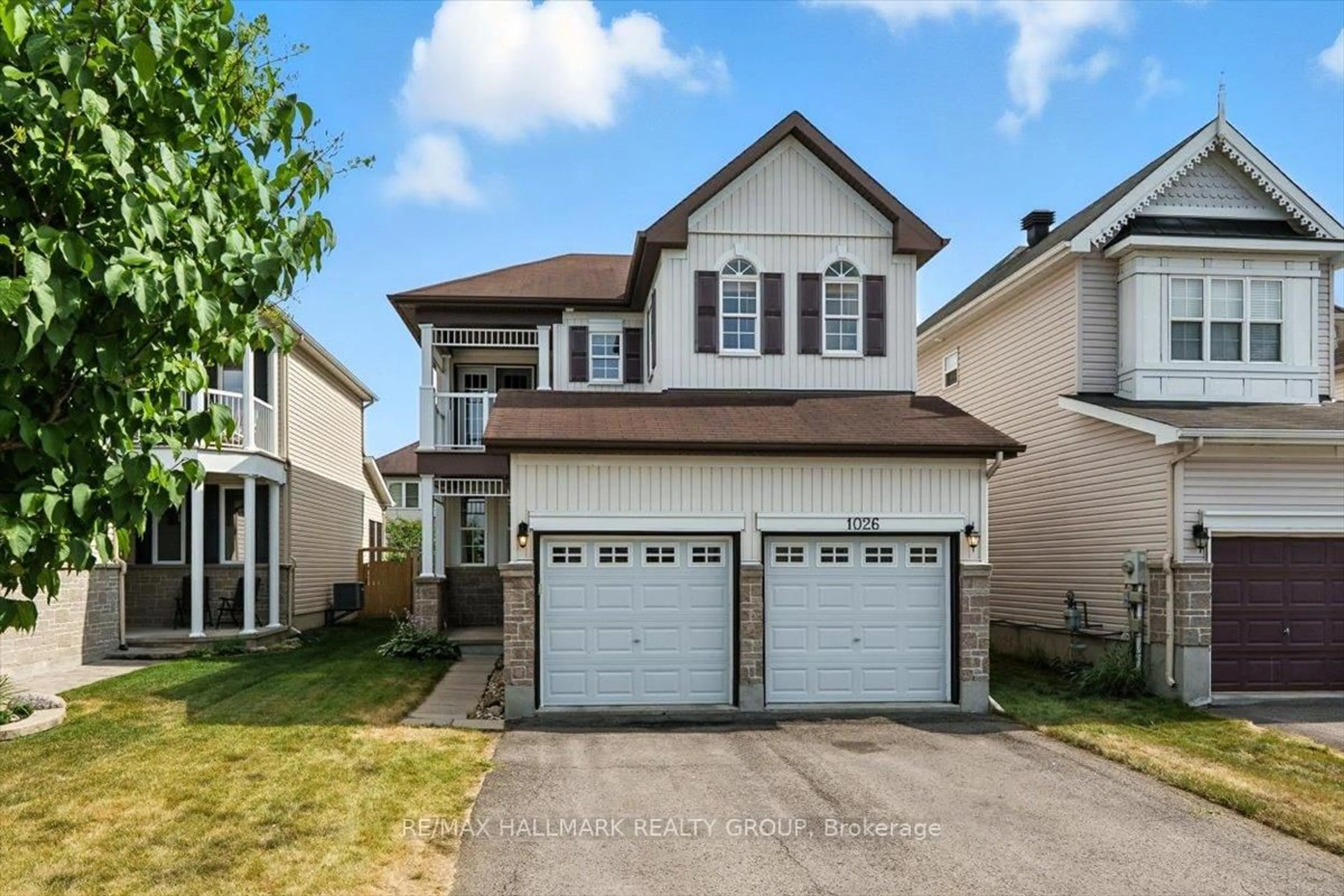 Home with vinyl exterior material, street for 1026 Fieldfair Way, Orleans Ontario K4A 0E2