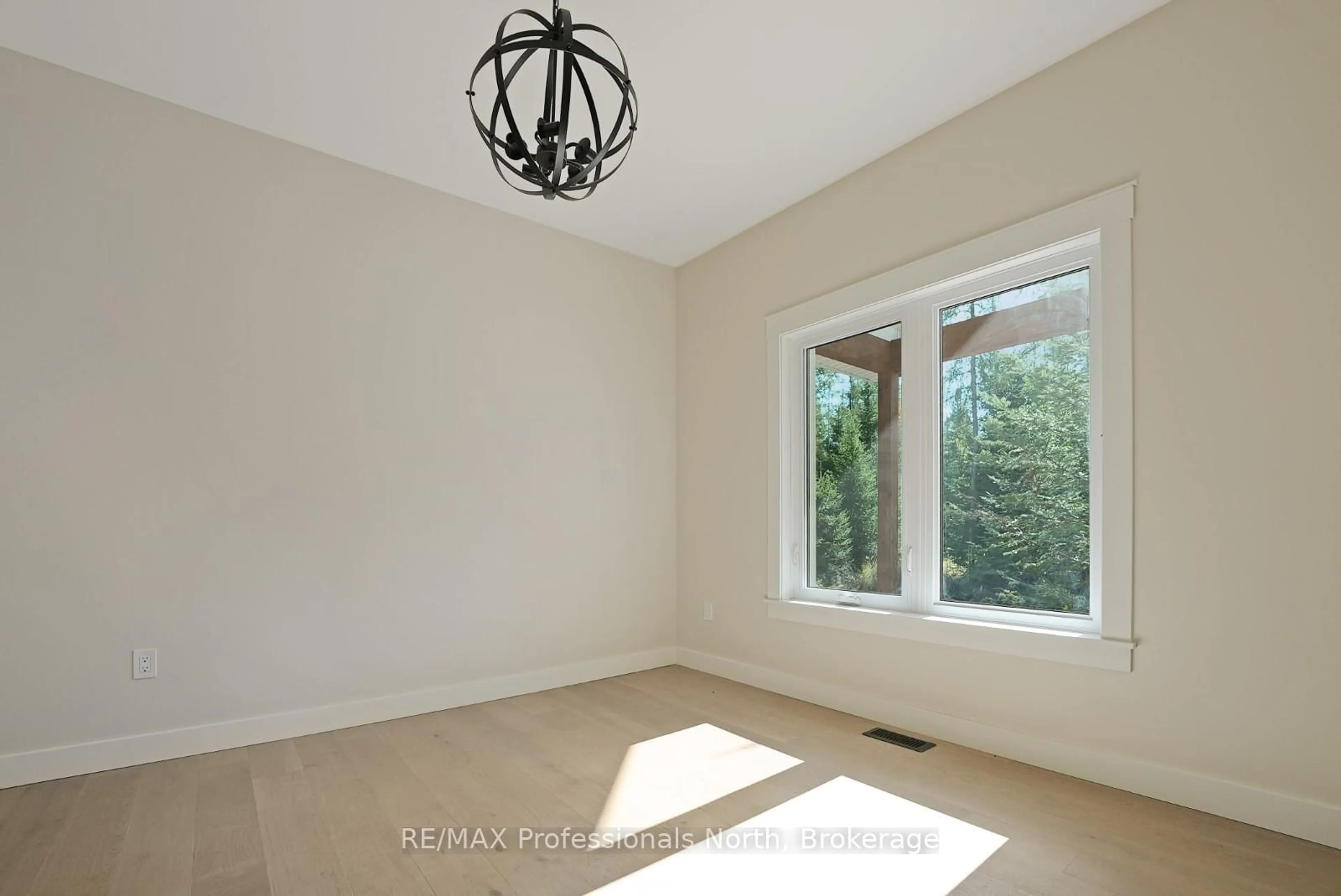 A pic of a room for 1031 Stothart Creek Rd, Dysart et al Ontario K0M 1S0