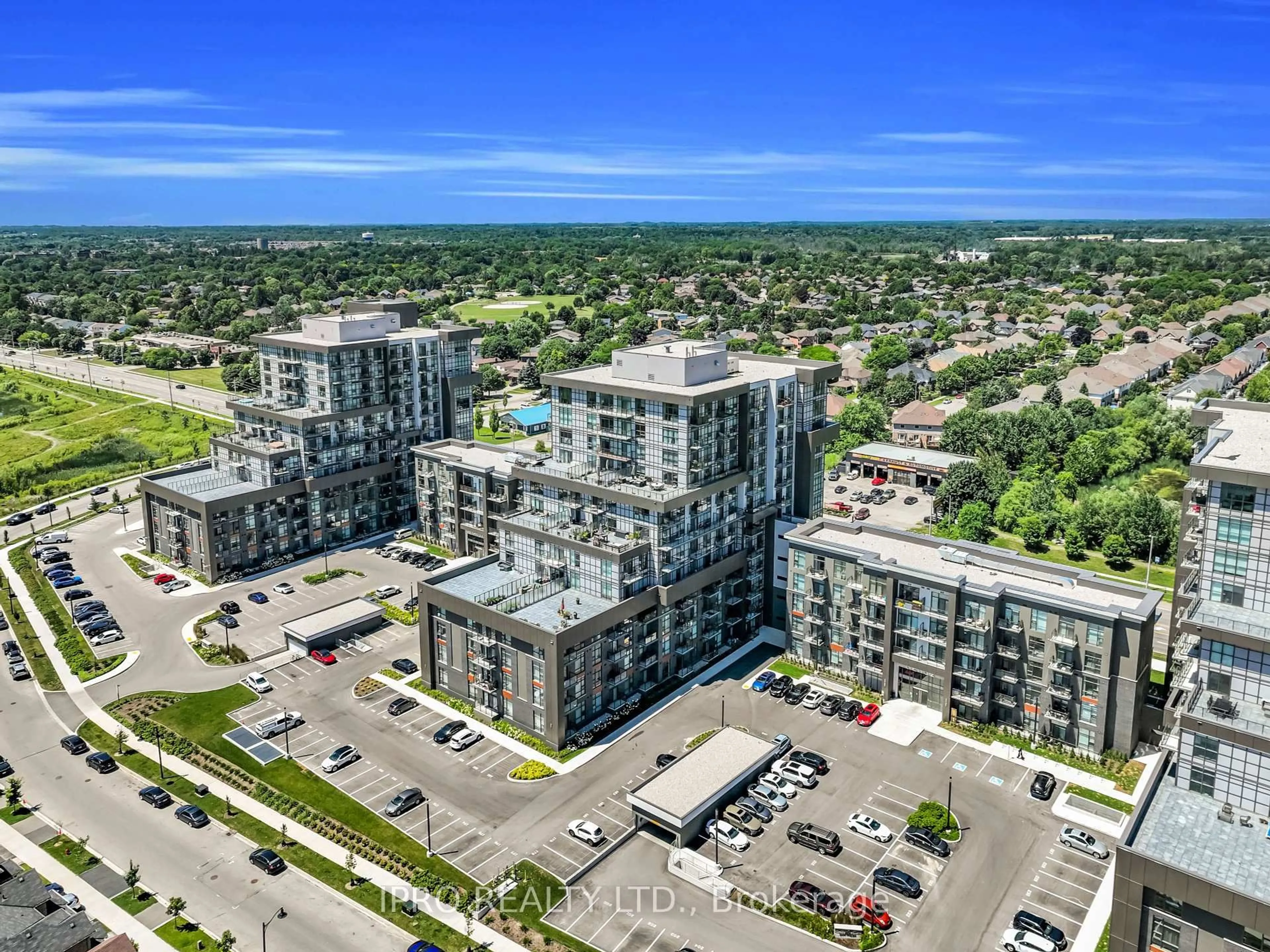 A pic from outside/outdoor area/front of a property/back of a property/a pic from drone, city buildings view from balcony for 460 DUNDAS St #402, Hamilton Ontario L8B 2A5