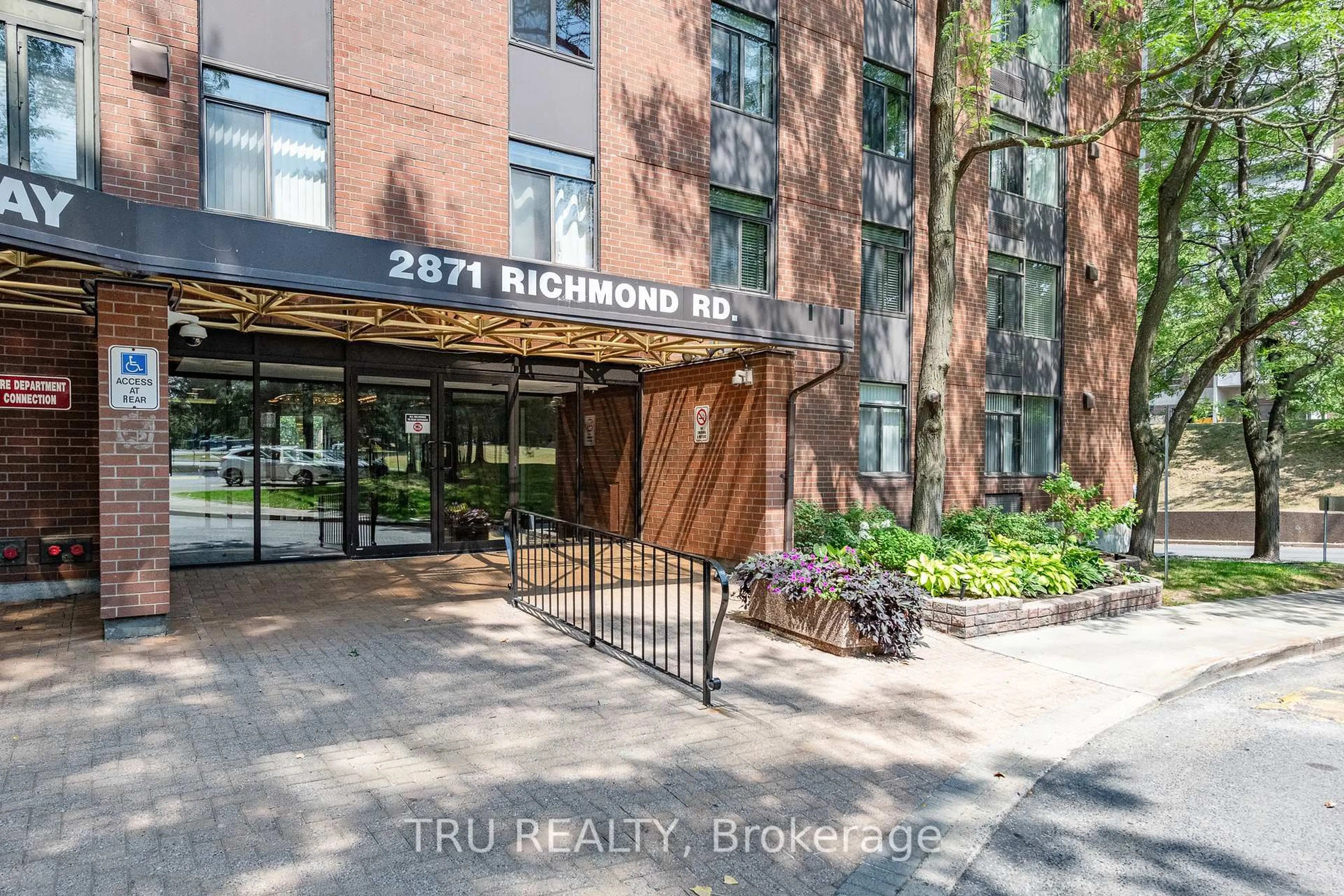 Unknown for 2871 Richmond Rd #603, Ottawa Ontario K2B 8M5