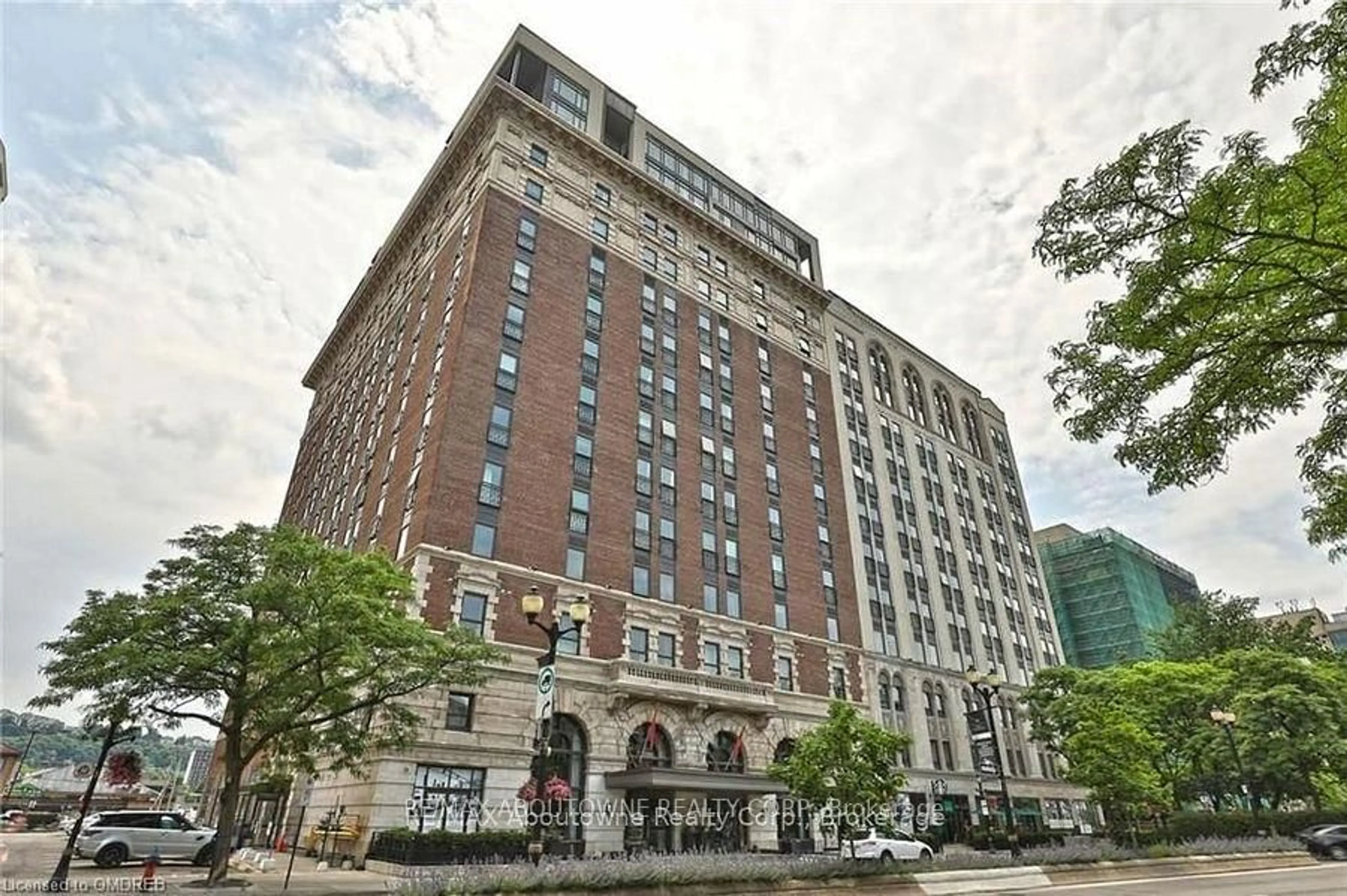 Lobby for 118 King St #312, Hamilton Ontario L8N 0A9