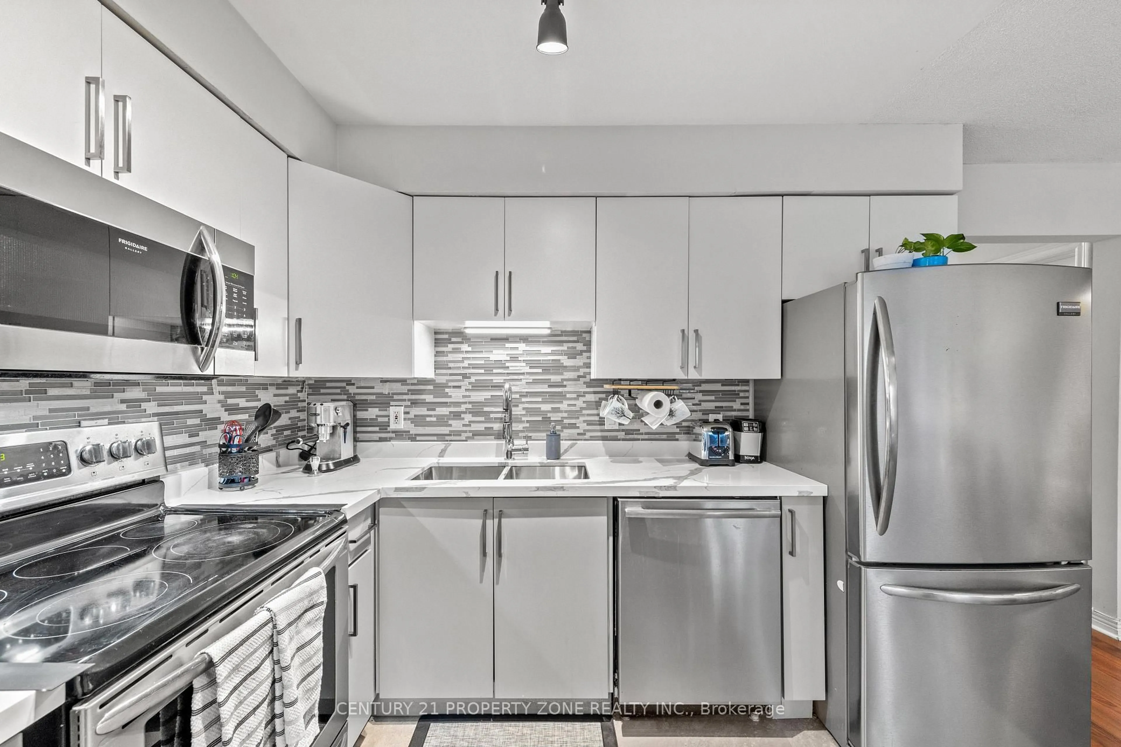 Standard kitchen, ceramic/tile floor for 280 Limeridge Rd #2, Hamilton Ontario L9A 2S7
