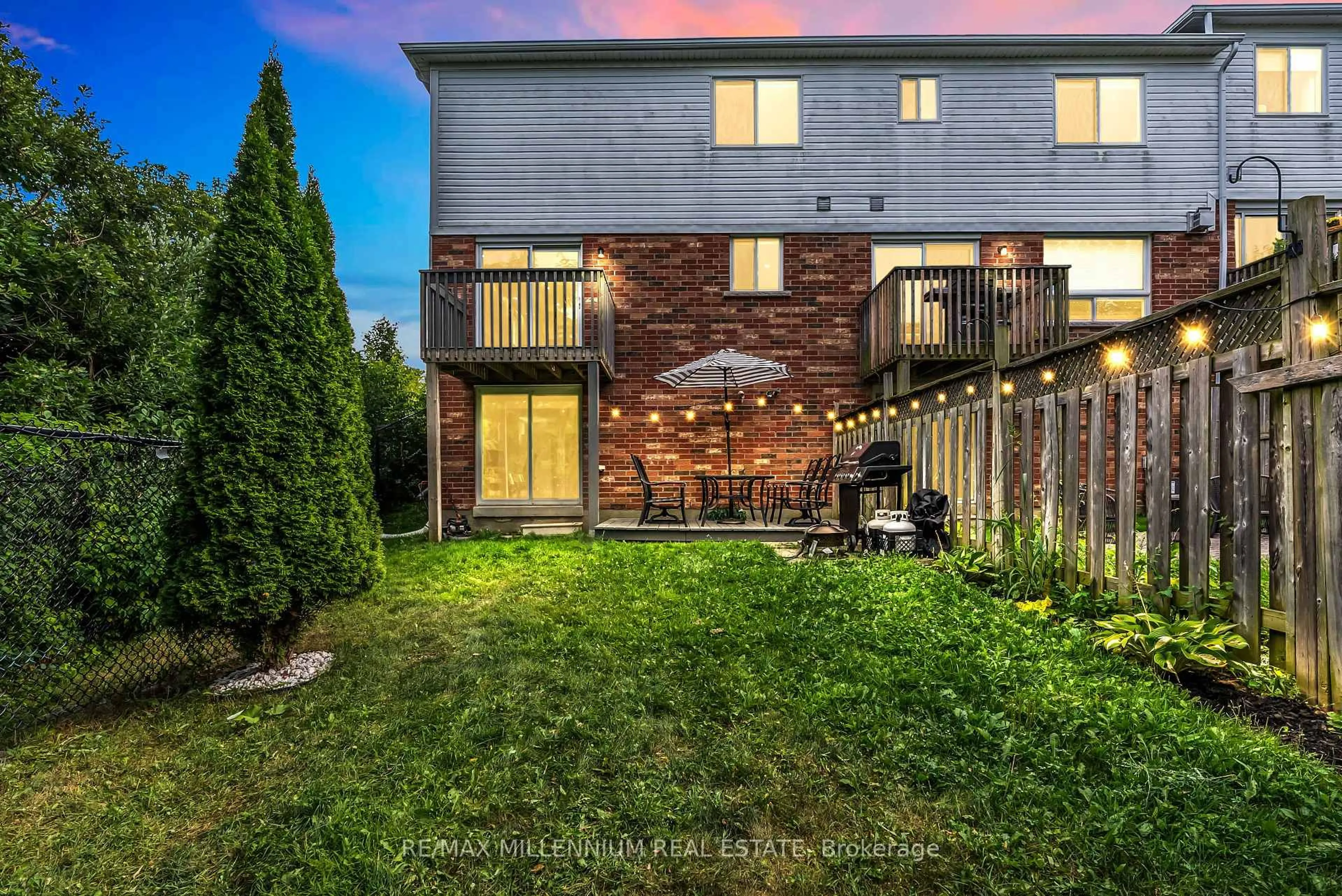 Unknown for 87 Bloomington Dr, Cambridge Ontario N1P 1J5
