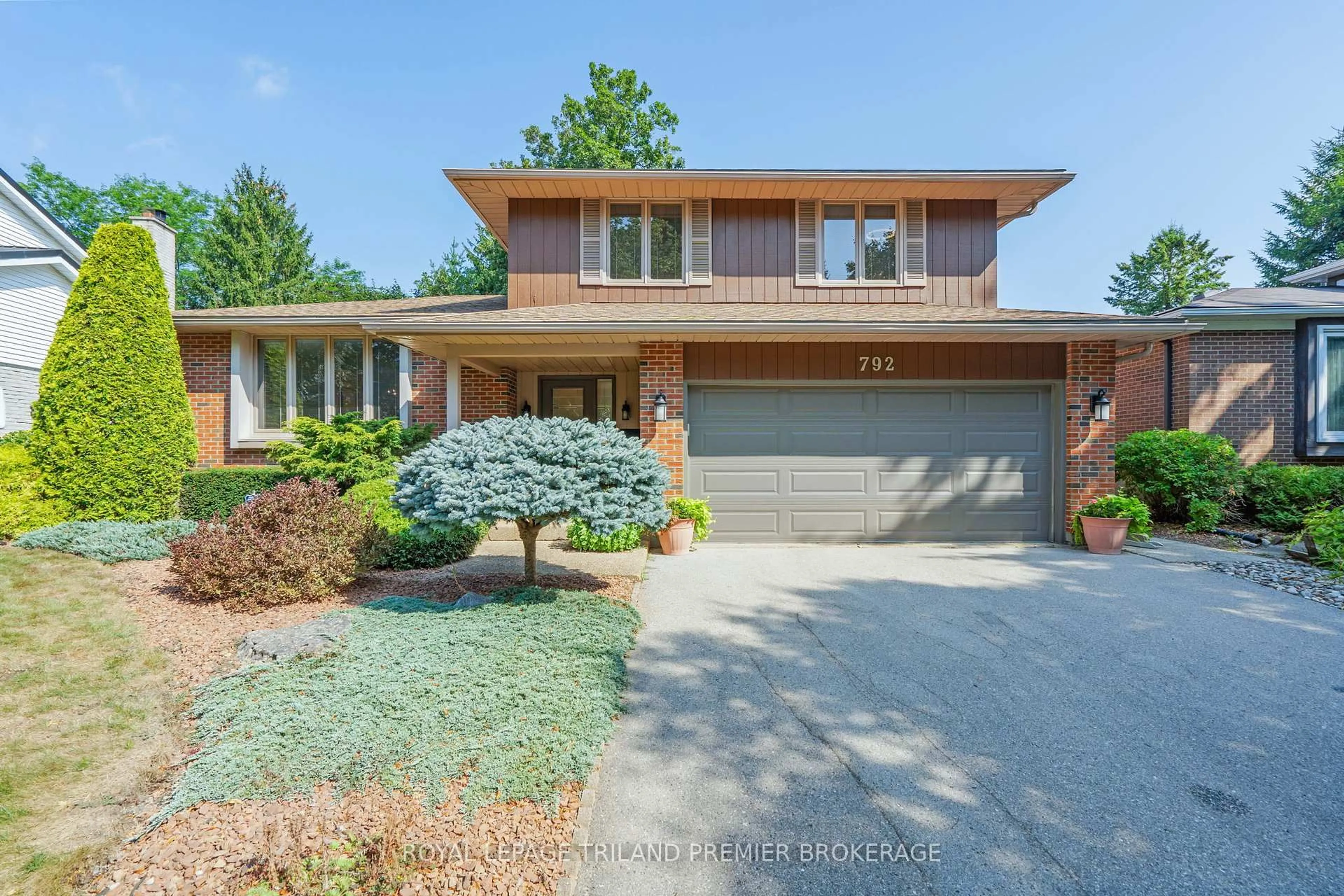 Home with brick exterior material, street for 792 Griffith St, London South Ontario N6K 3B1