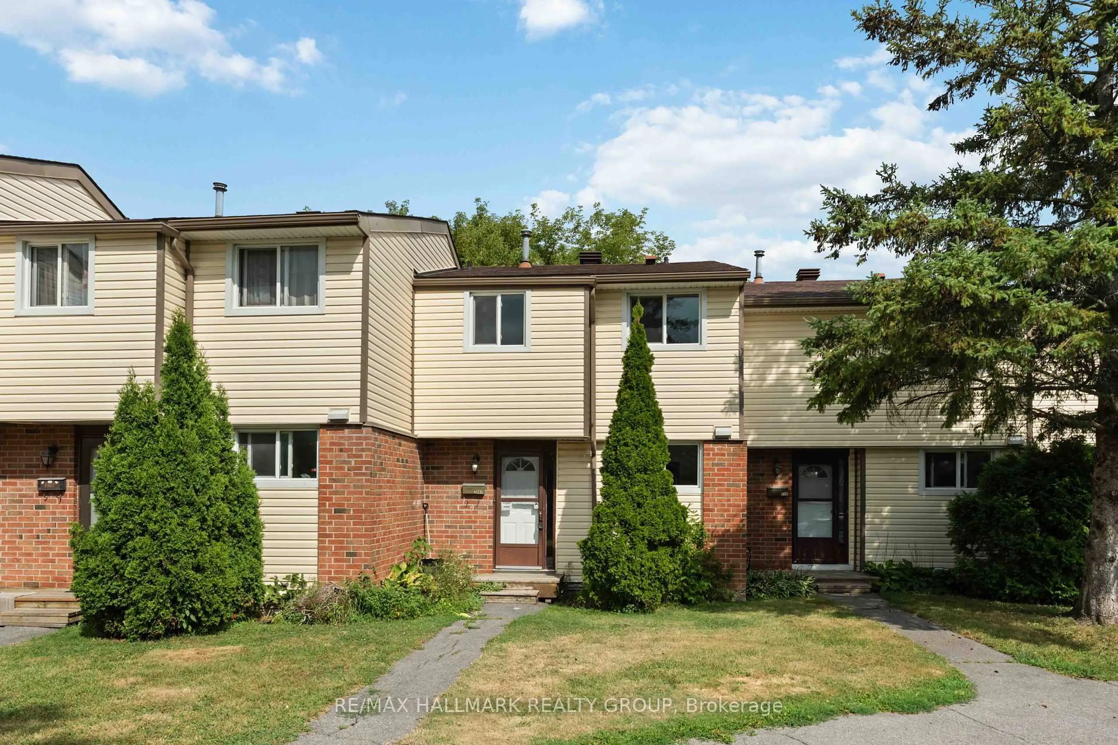 Home with brick exterior material, street for 1441 PALMERSTON Dr #317, Ottawa Ontario K1J 8N9