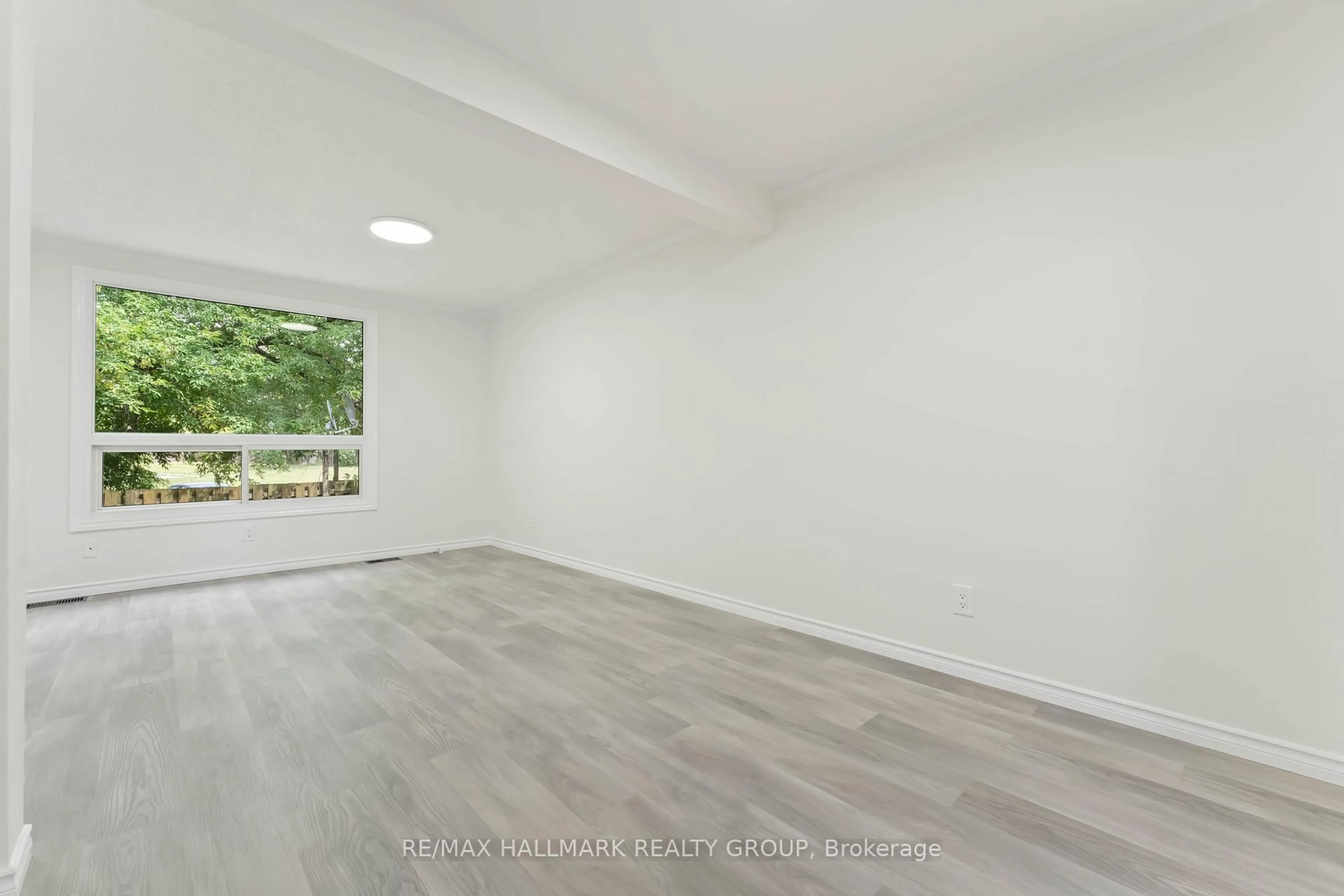 A pic of a room for 1441 PALMERSTON Dr #317, Ottawa Ontario K1J 8N9