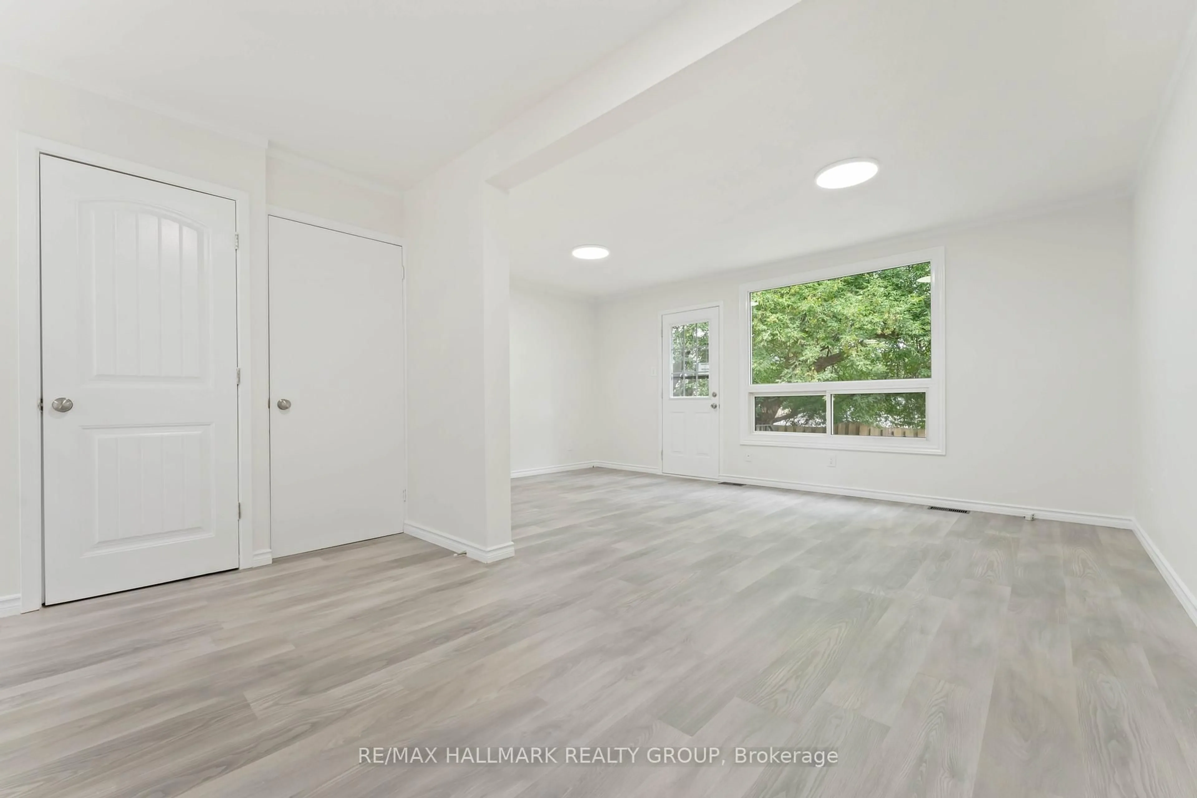 A pic of a room for 1441 PALMERSTON Dr #317, Ottawa Ontario K1J 8N9