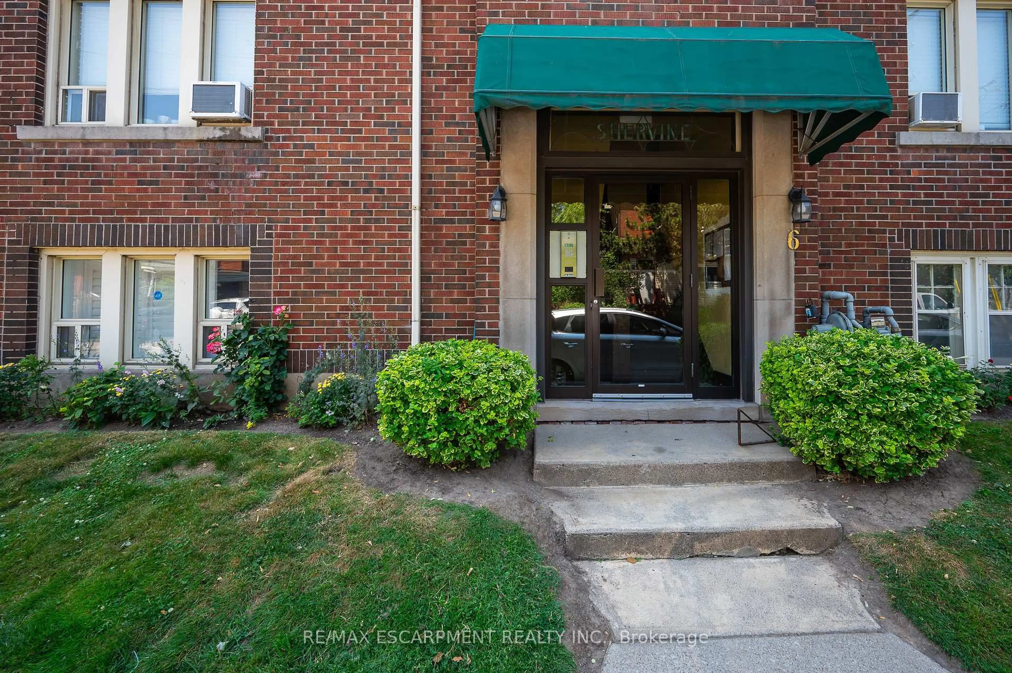Unknown for 6 Vineland Ave #22, Hamilton Ontario L8M 1R4
