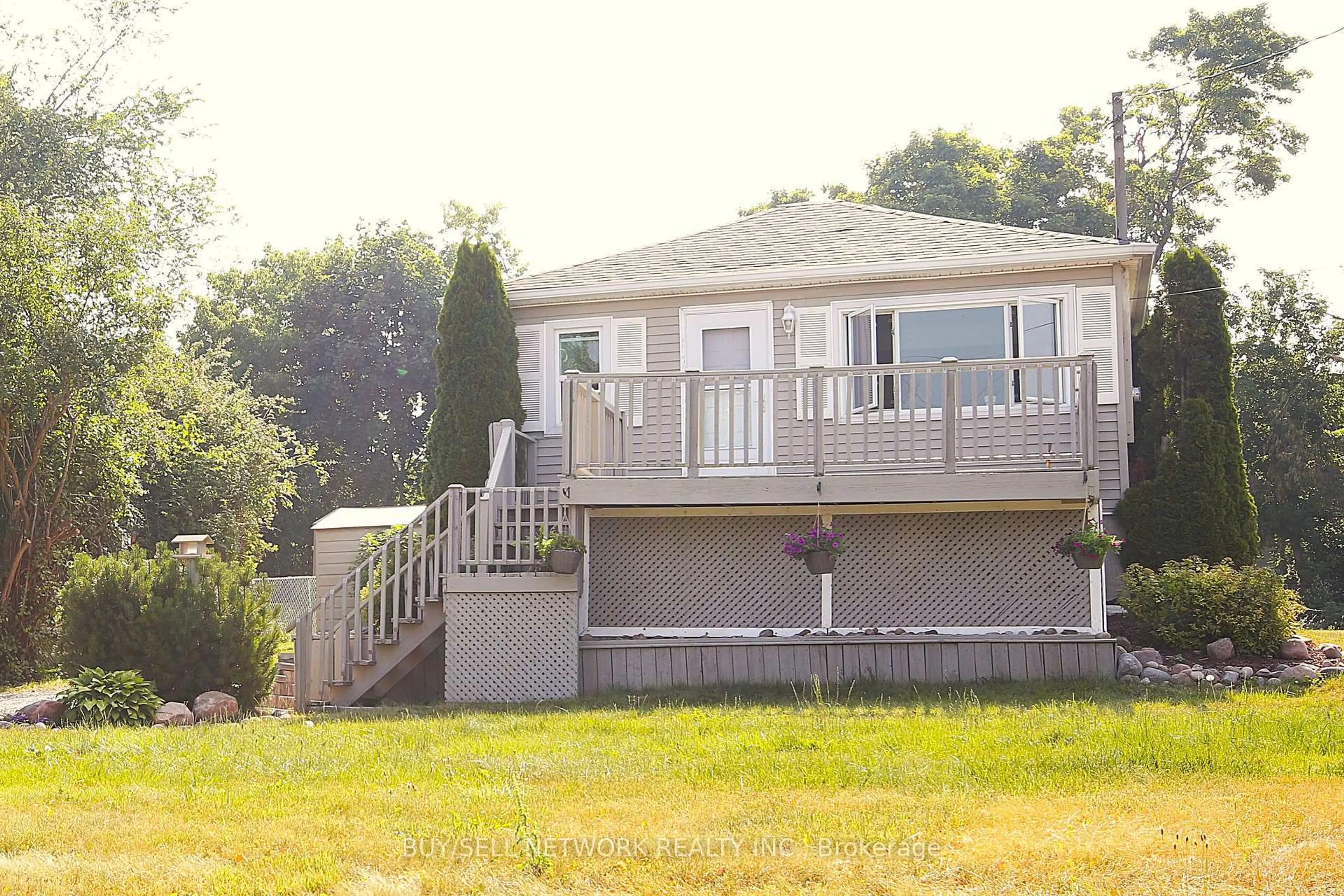 A pic from outside/outdoor area/front of a property/back of a property/a pic from drone, unknown for 879 Garthorne Ave, Selwyn Ontario K0L 1H0