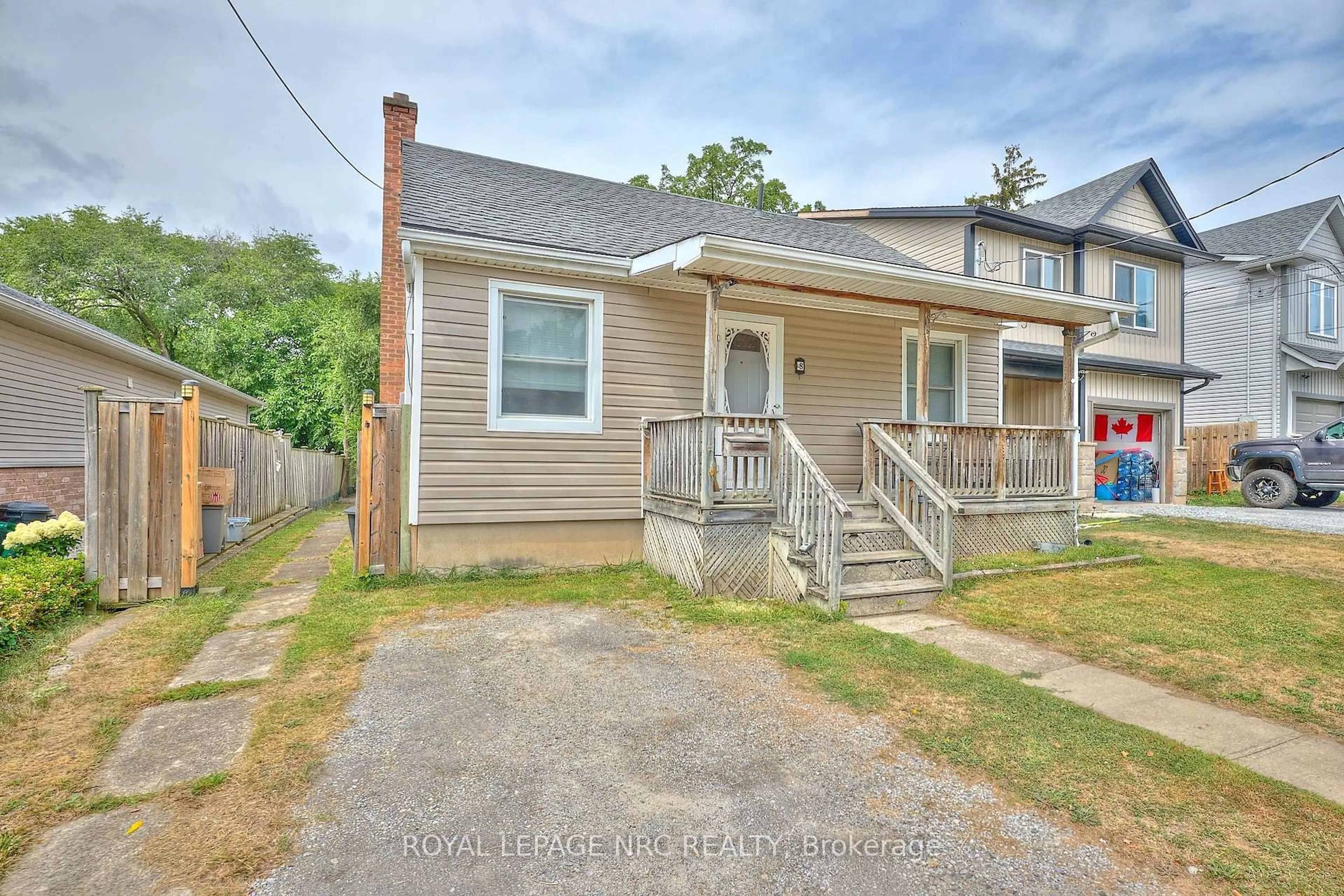 Unknown for 8 Woodburn Ave, St. Catharines Ontario L2P 2W7