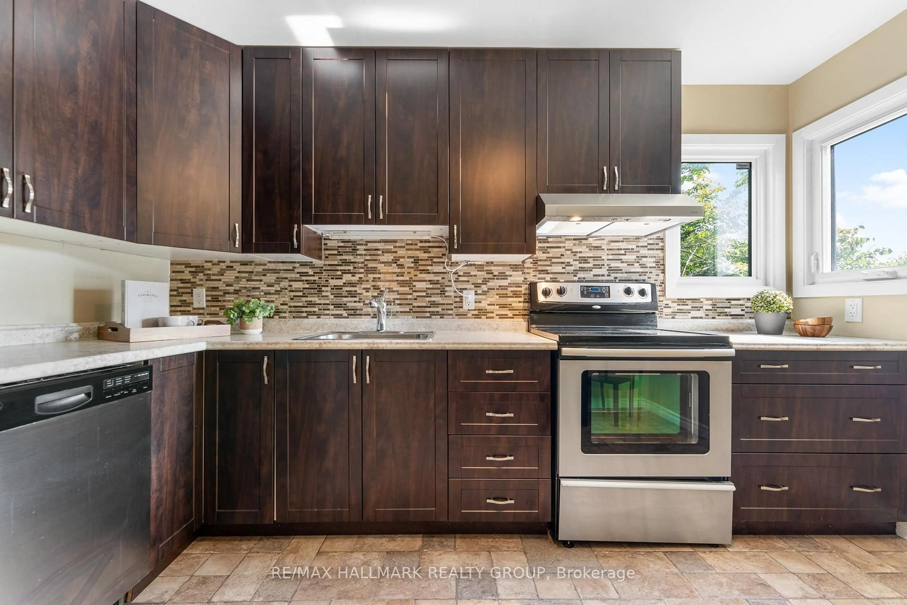 Contemporary kitchen, ceramic/tile floor for 1771 Meadowbrook Rd, Ottawa Ontario K1B 4W6