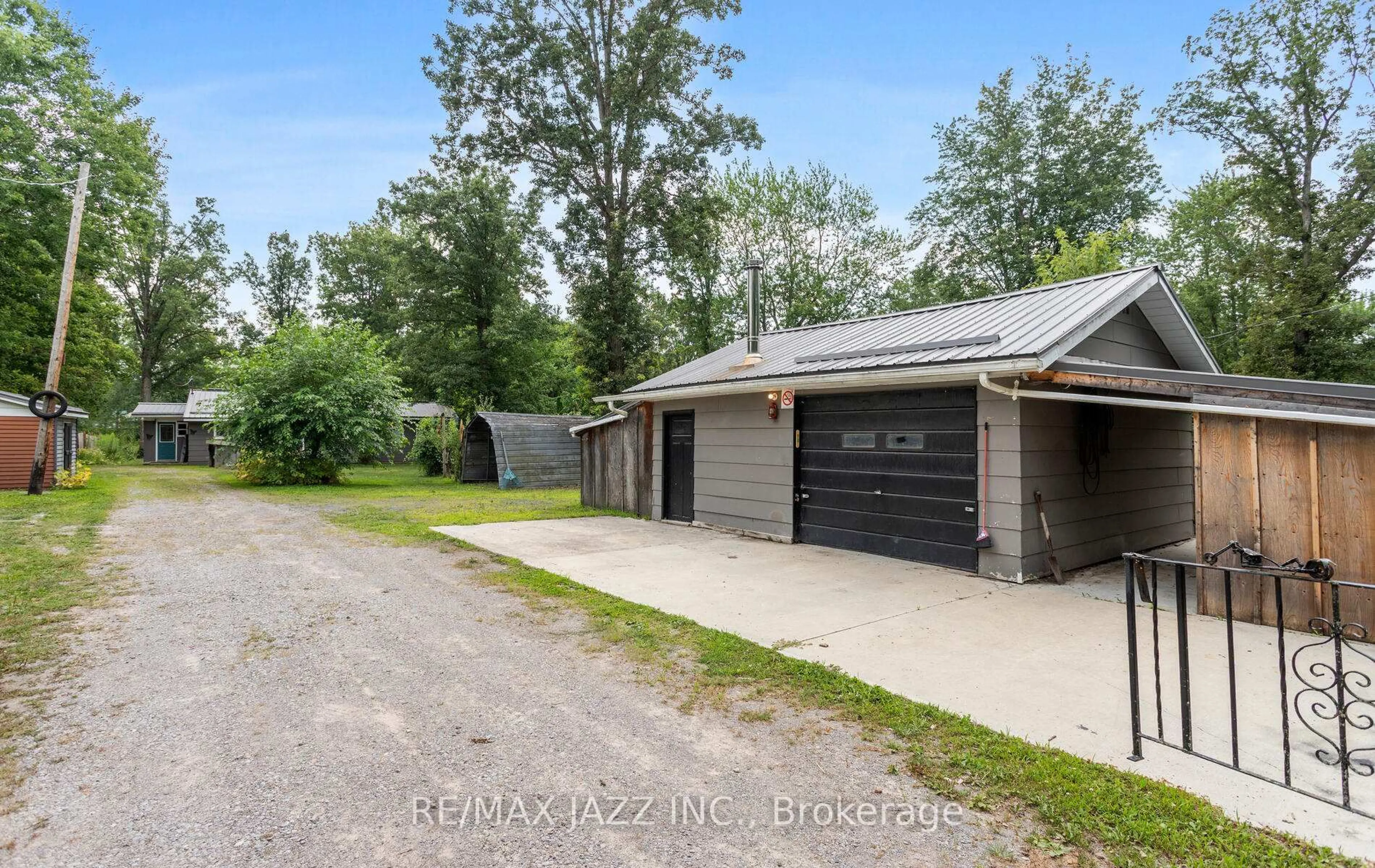A pic from outside/outdoor area/front of a property/back of a property/a pic from drone, unknown for 2117 2nd Line, Trent Hills Ontario K0L 1L0