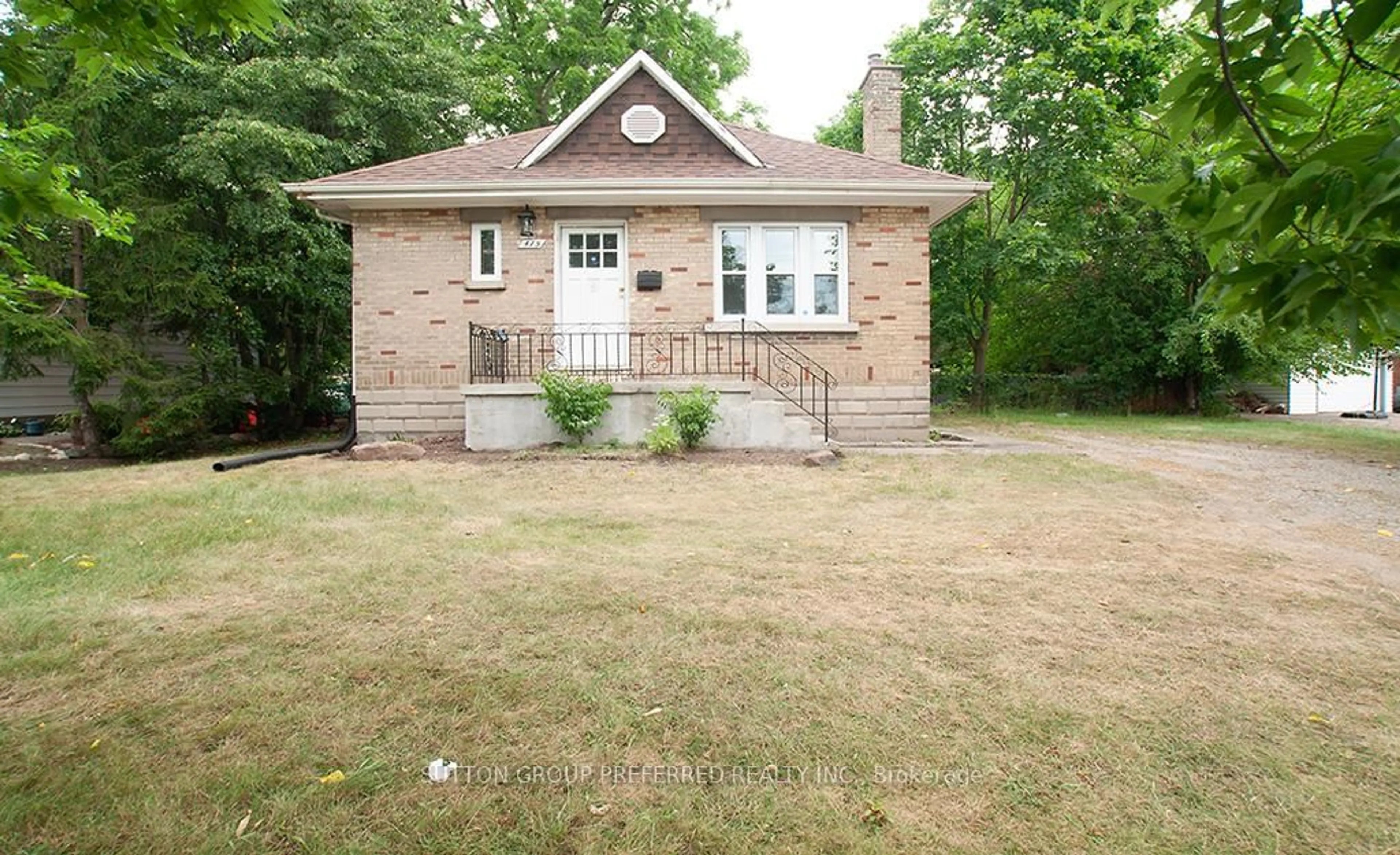 Home with brick exterior material, street for 415 Springbank Dr, London South Ontario N6J 1G7