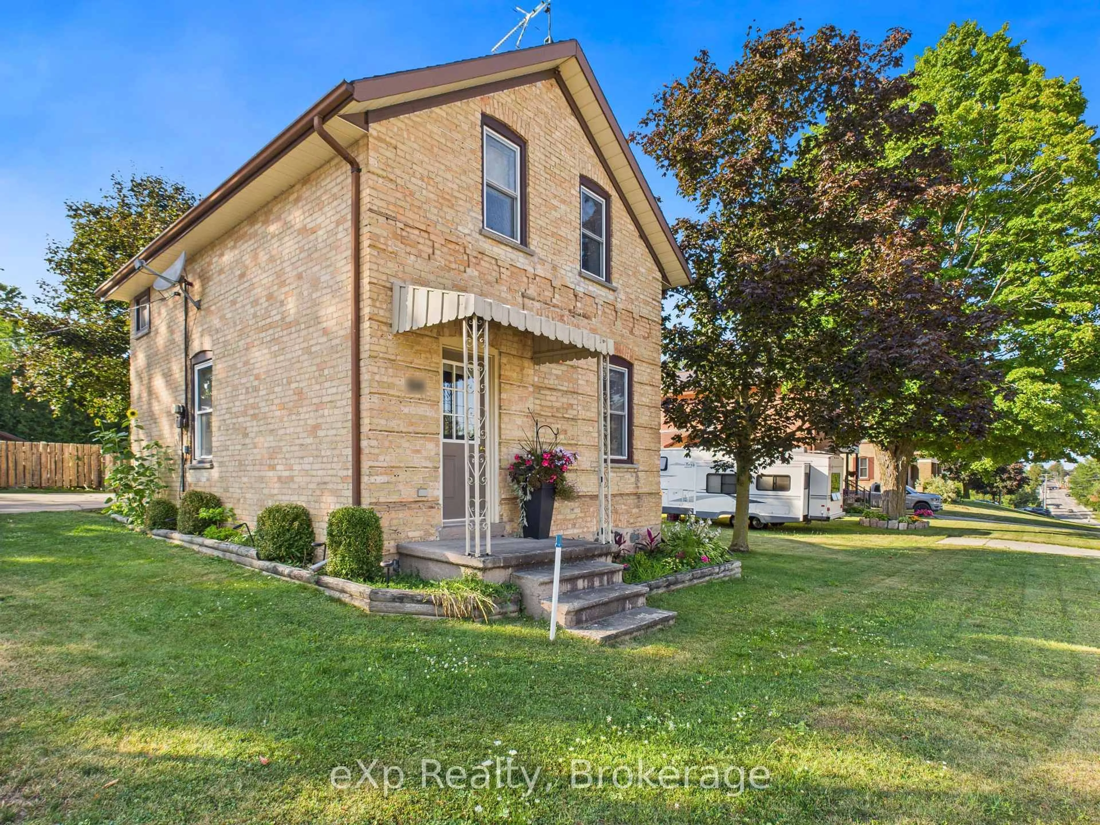 Home with brick exterior material, building for 56 Absalom St, South Bruce Ontario N0G 2J0