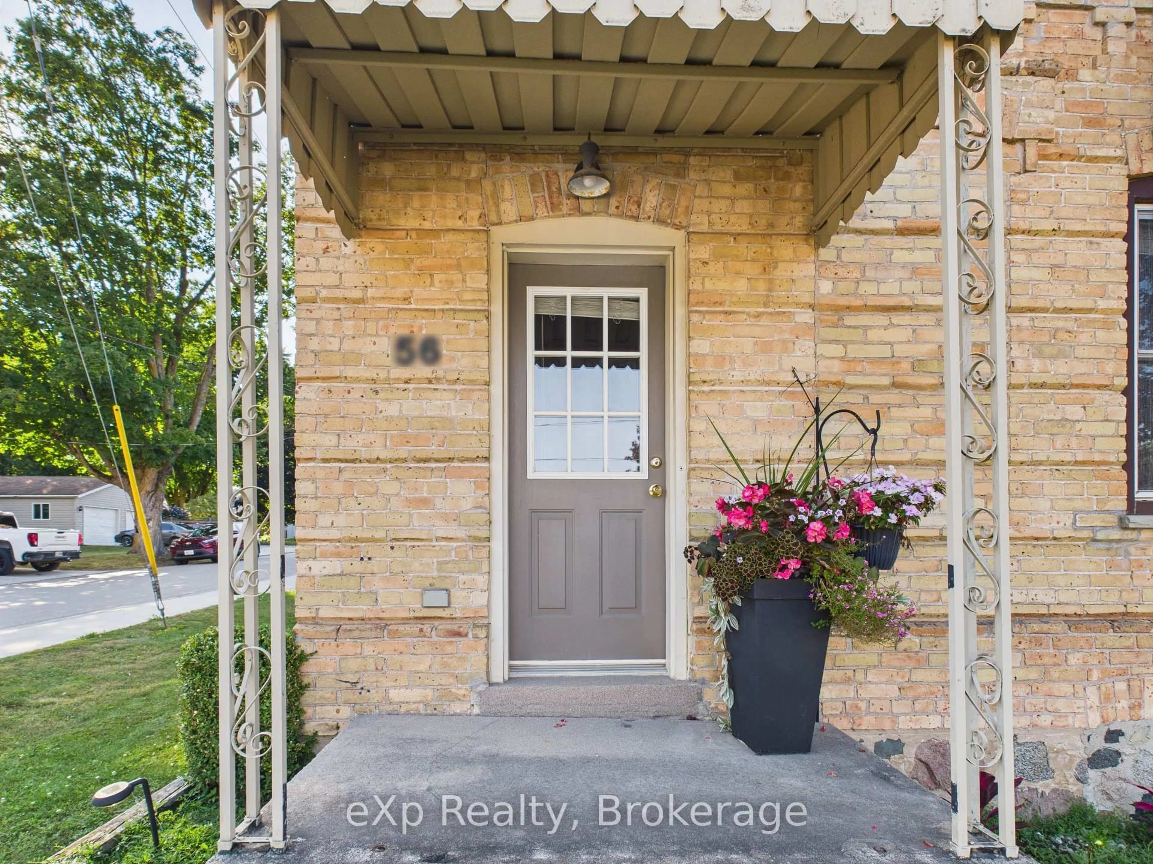 Indoor entryway for 56 Absalom St, South Bruce Ontario N0G 2J0