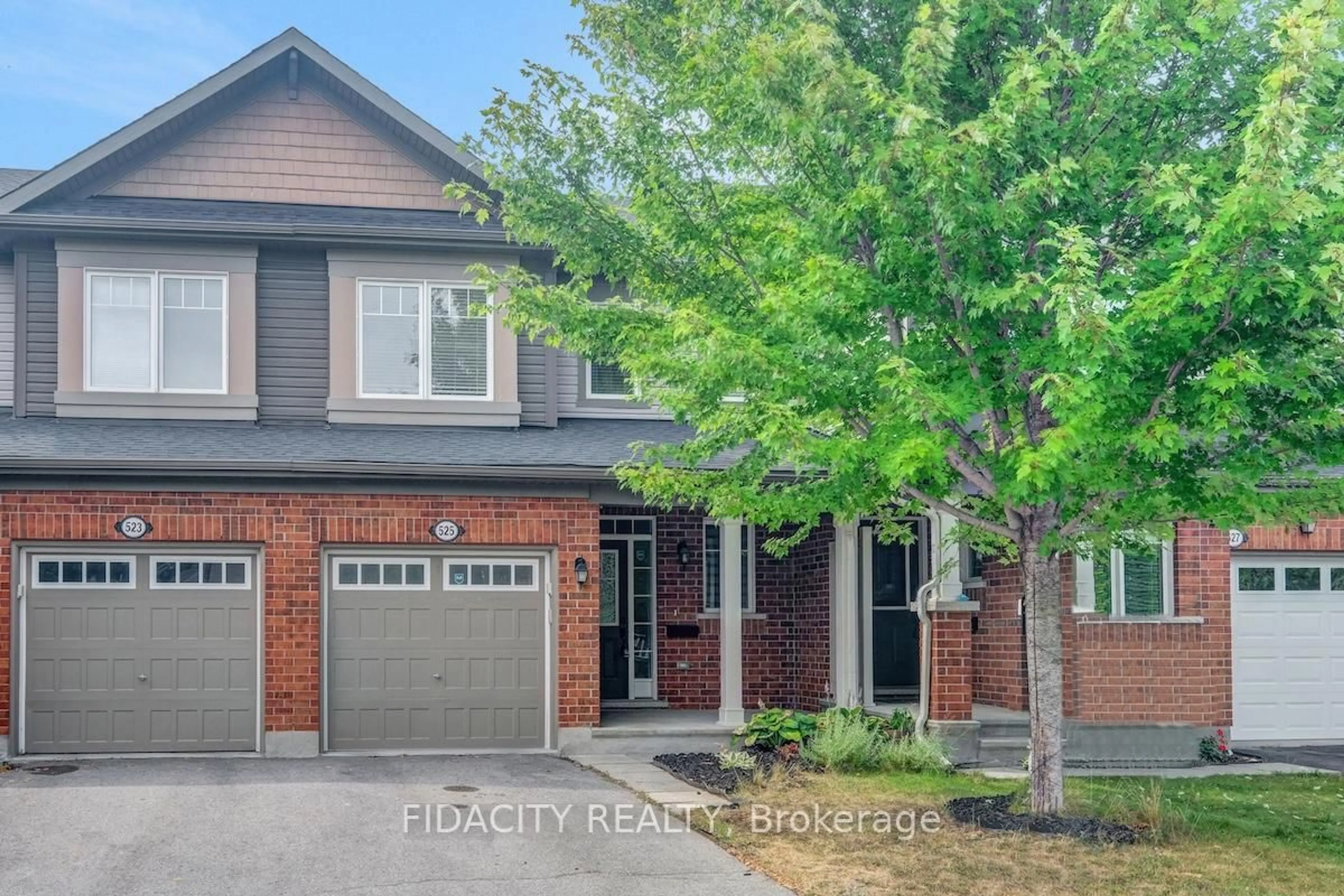 Home with brick exterior material, street for 525 Foxlight Circ, Ottawa Ontario K2M 0L9