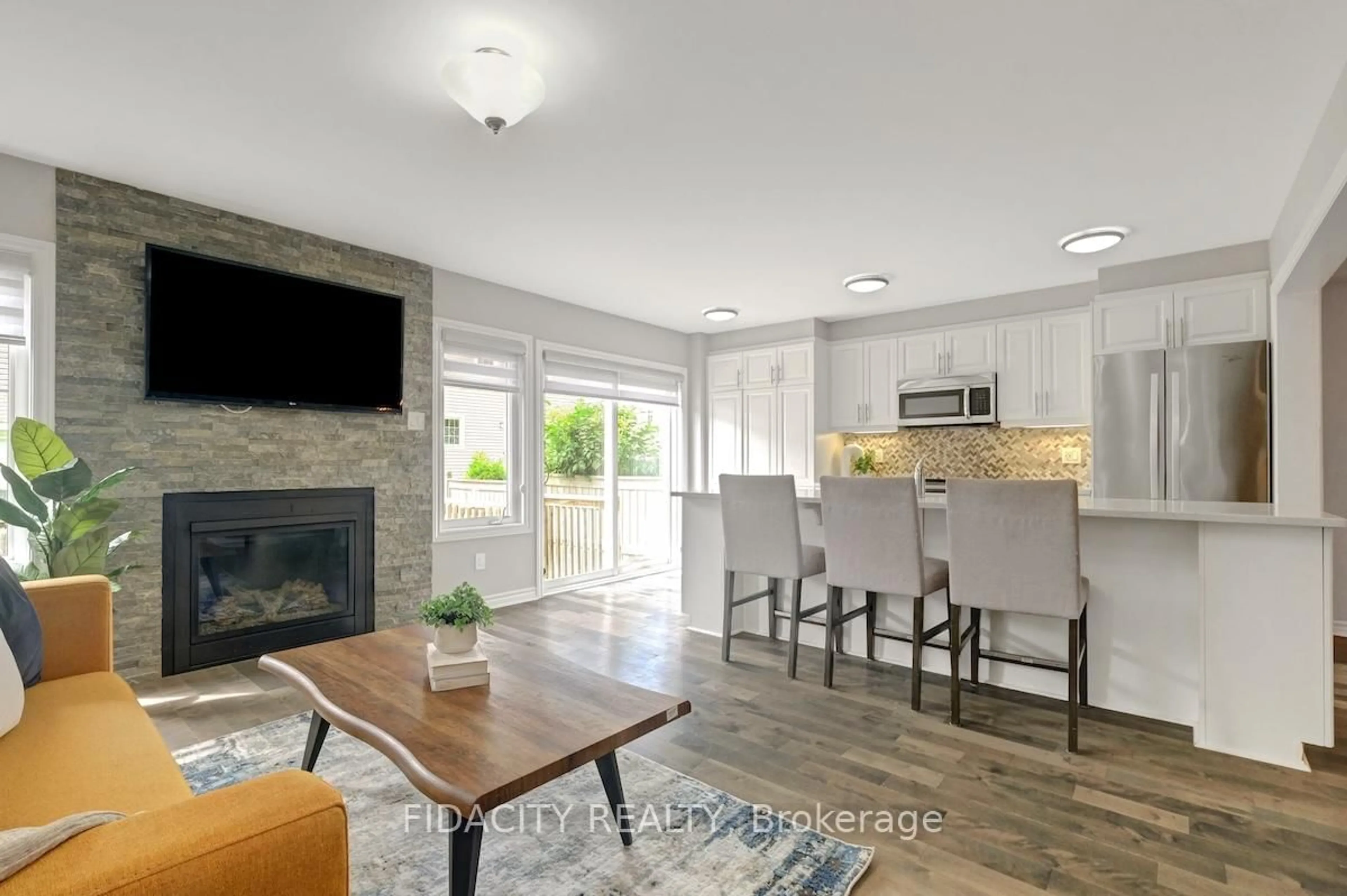 Open concept kitchen, unknown for 525 Foxlight Circ, Ottawa Ontario K2M 0L9
