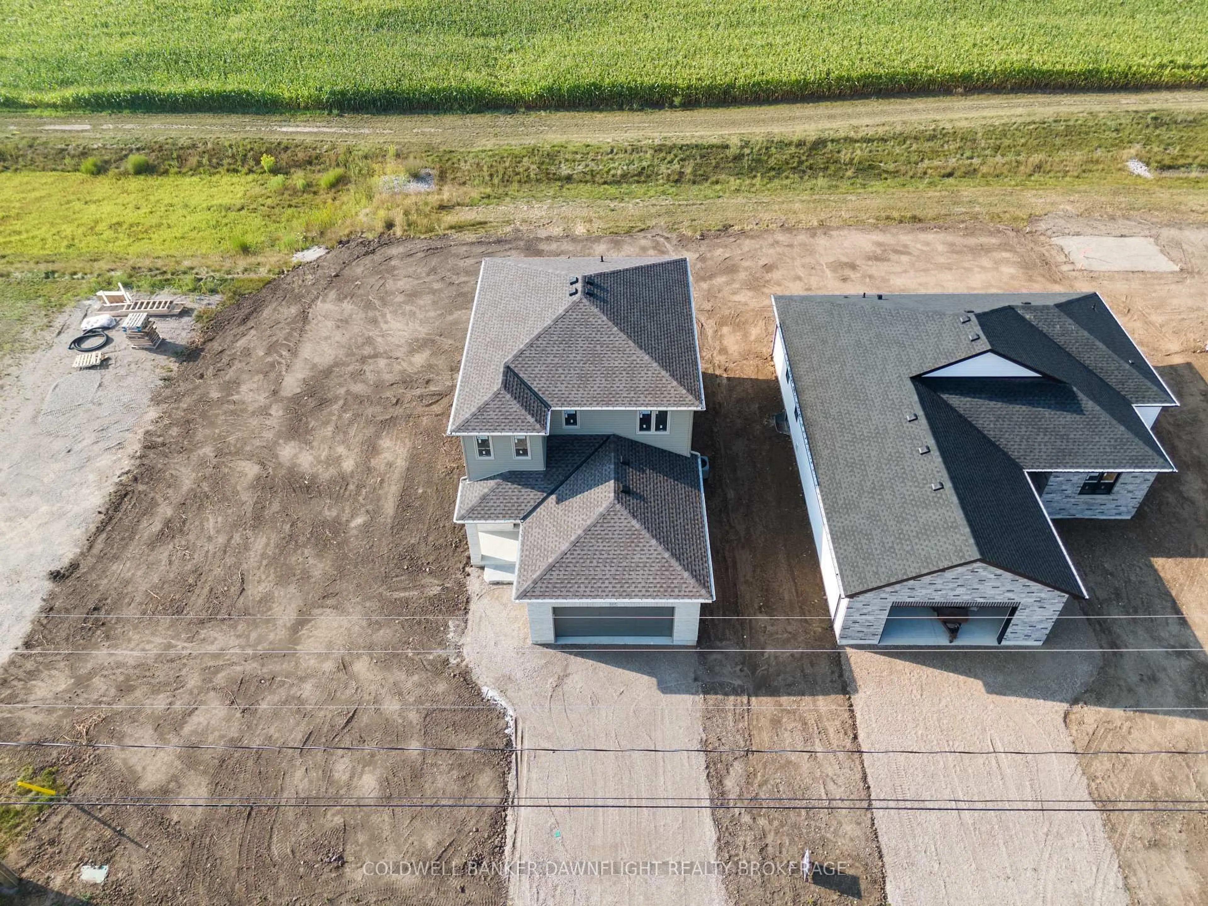 A pic from outside/outdoor area/front of a property/back of a property/a pic from drone, unknown for 127 Victoria Ave, South Huron Ontario N0M 1M0