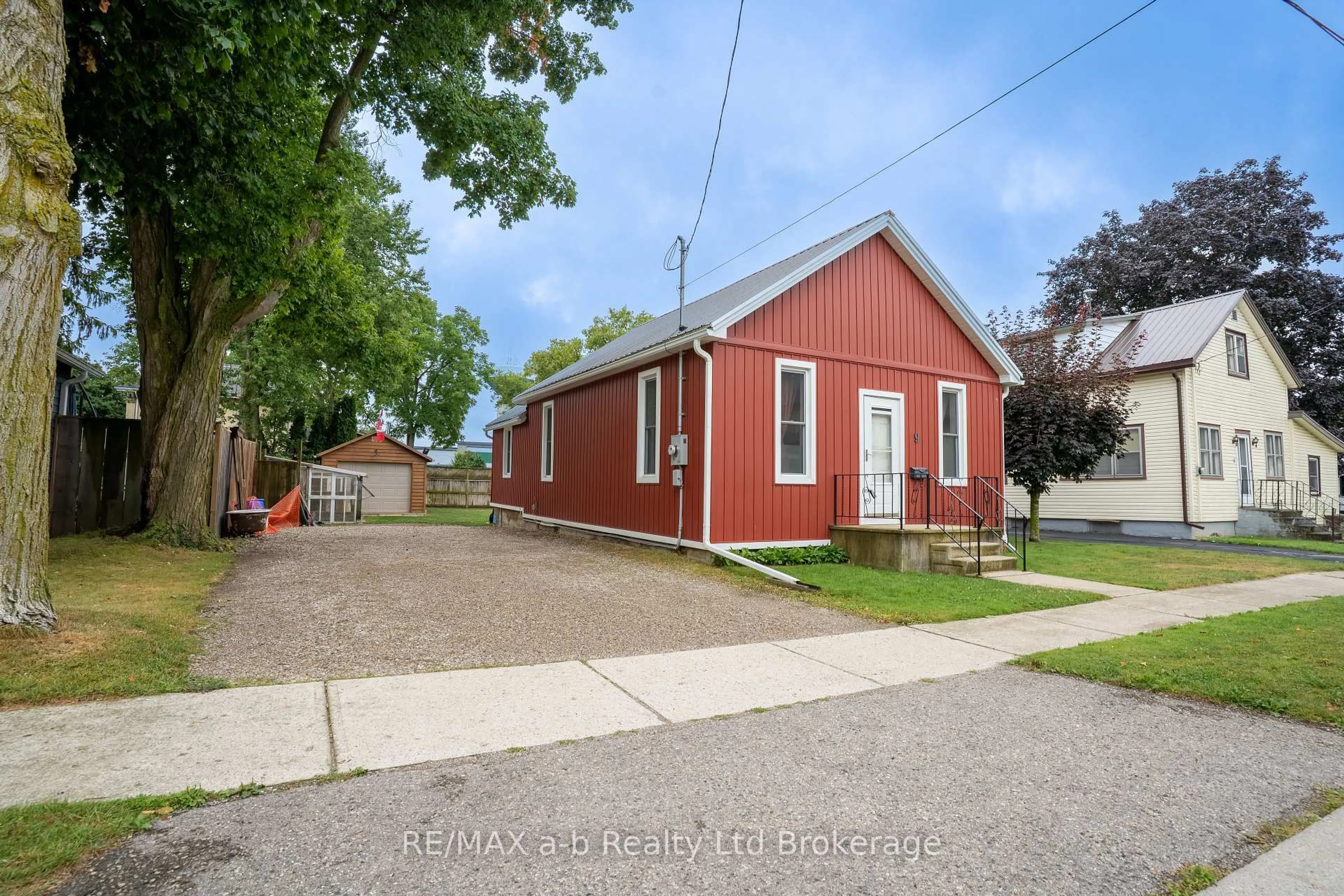 Unknown for 9 ELGIN STREET WEST, Norwich Ontario N0J 1P0