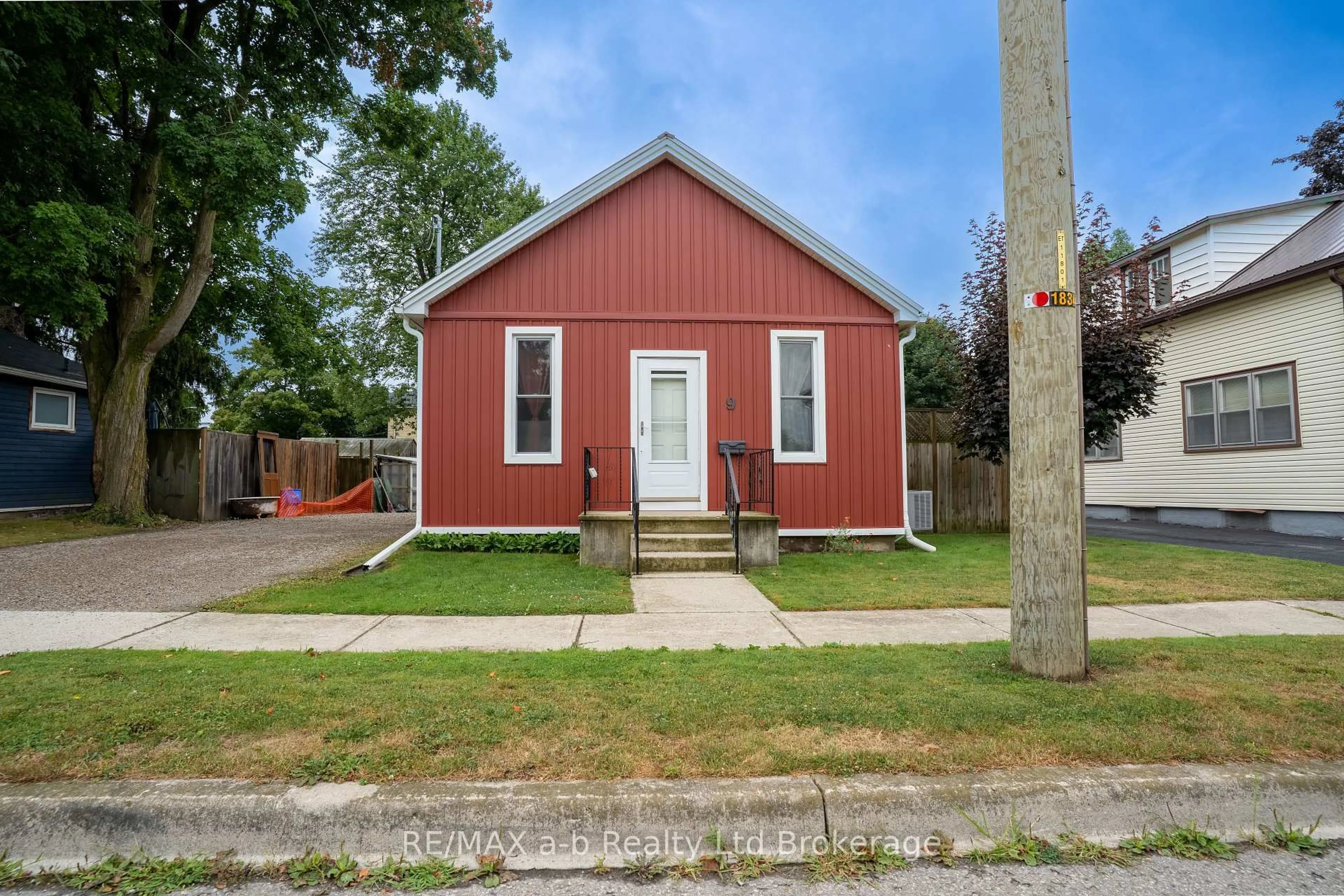 Shed for 9 ELGIN STREET WEST, Norwich Ontario N0J 1P0